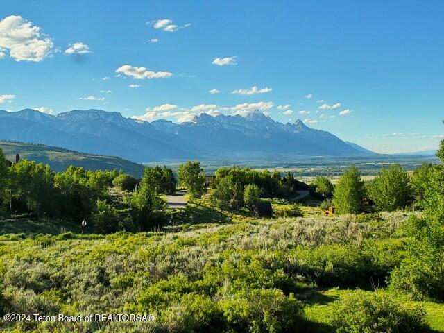 1668 N EAST BUTTE Road, 3146-47