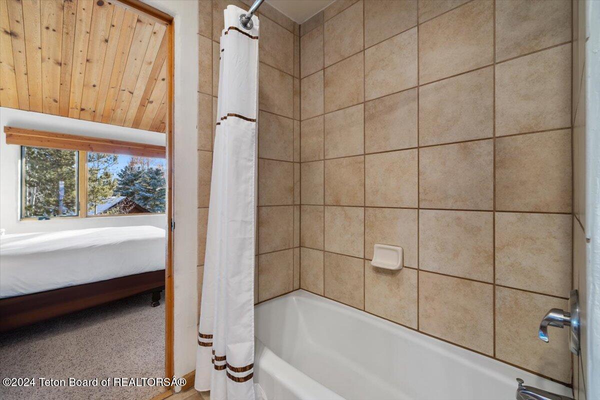 1668 N EAST BUTTE Road, 3146-47