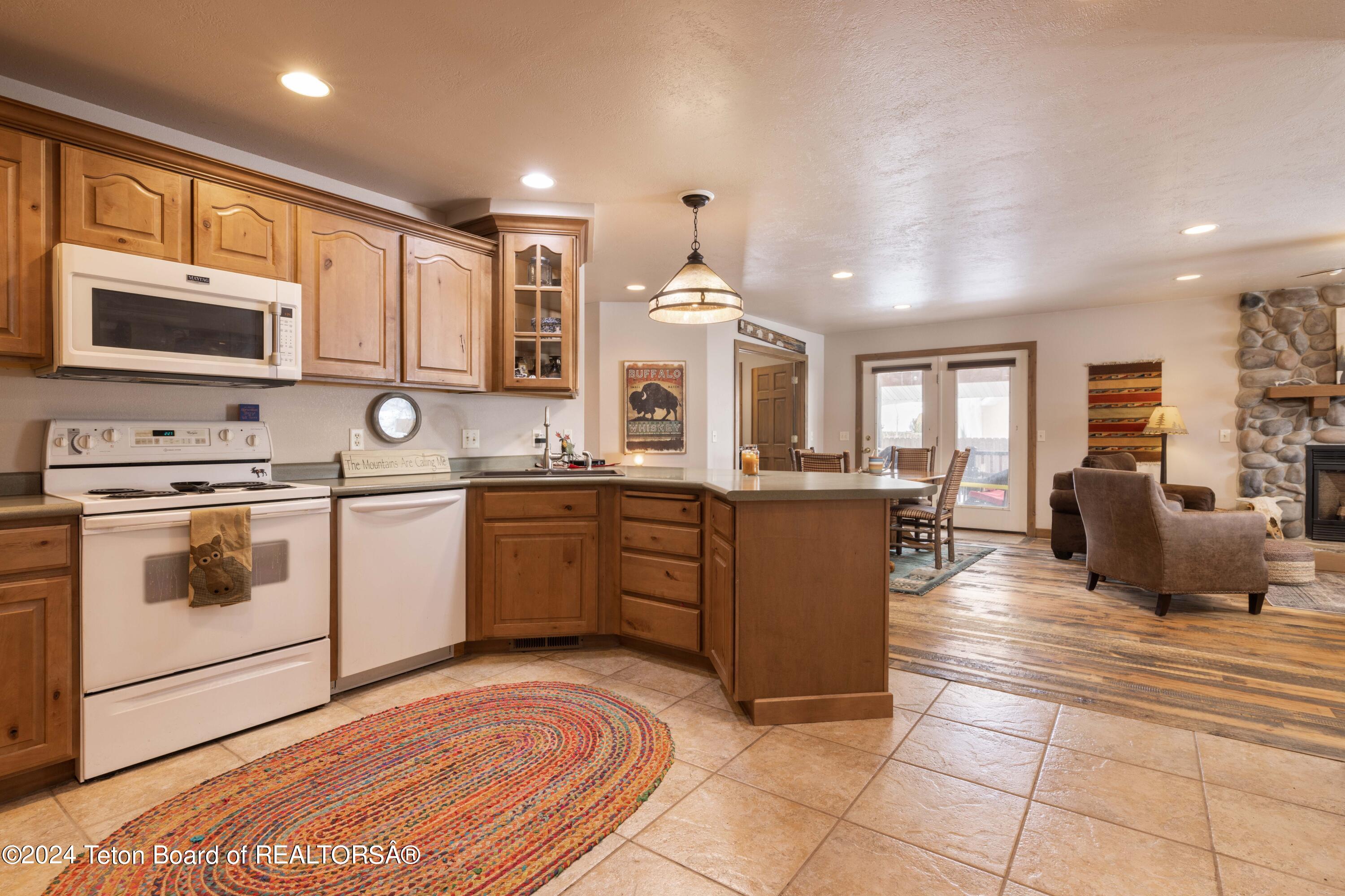 302 BEAR HOLLOW Circle