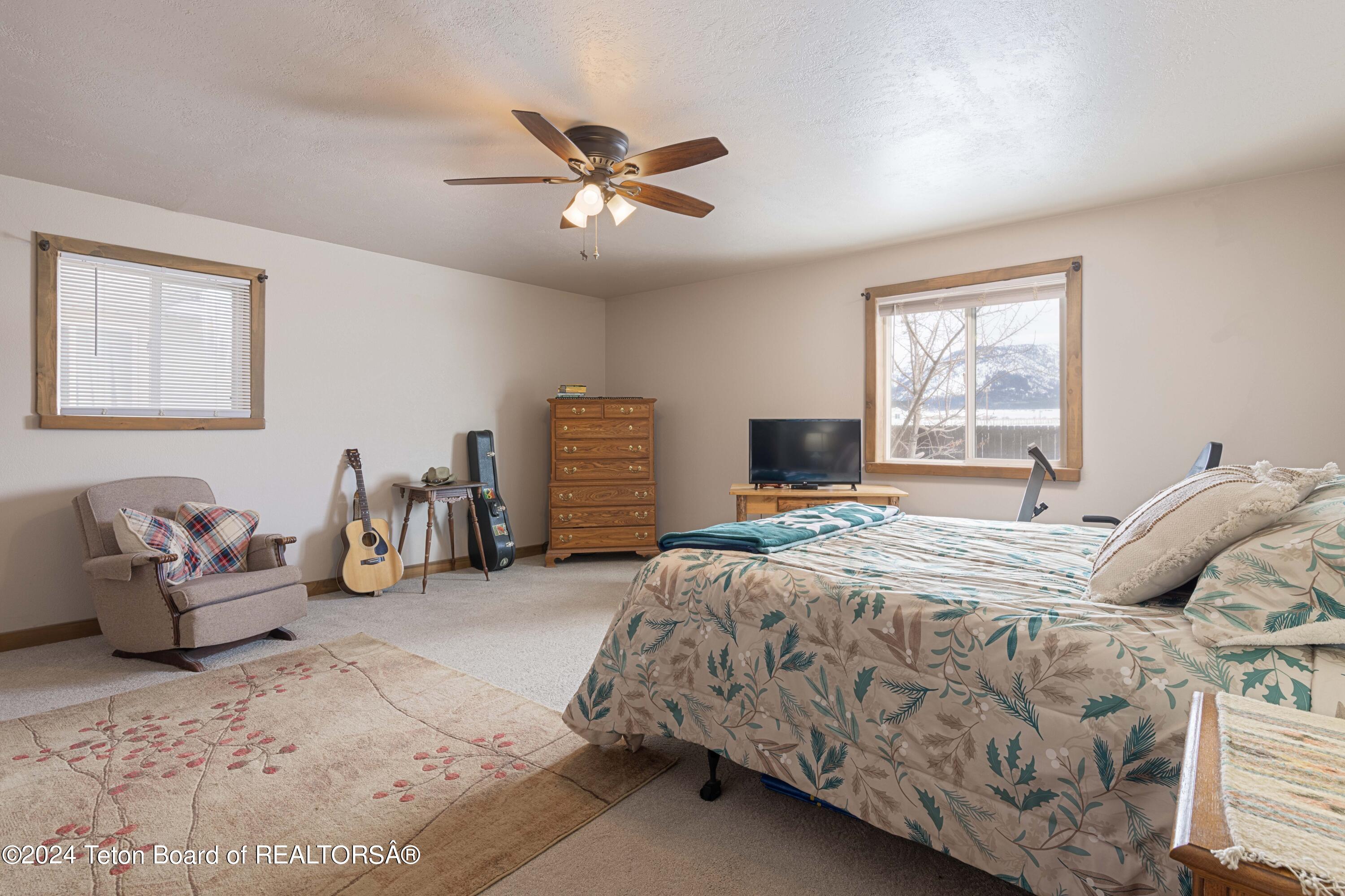 302 BEAR HOLLOW Circle