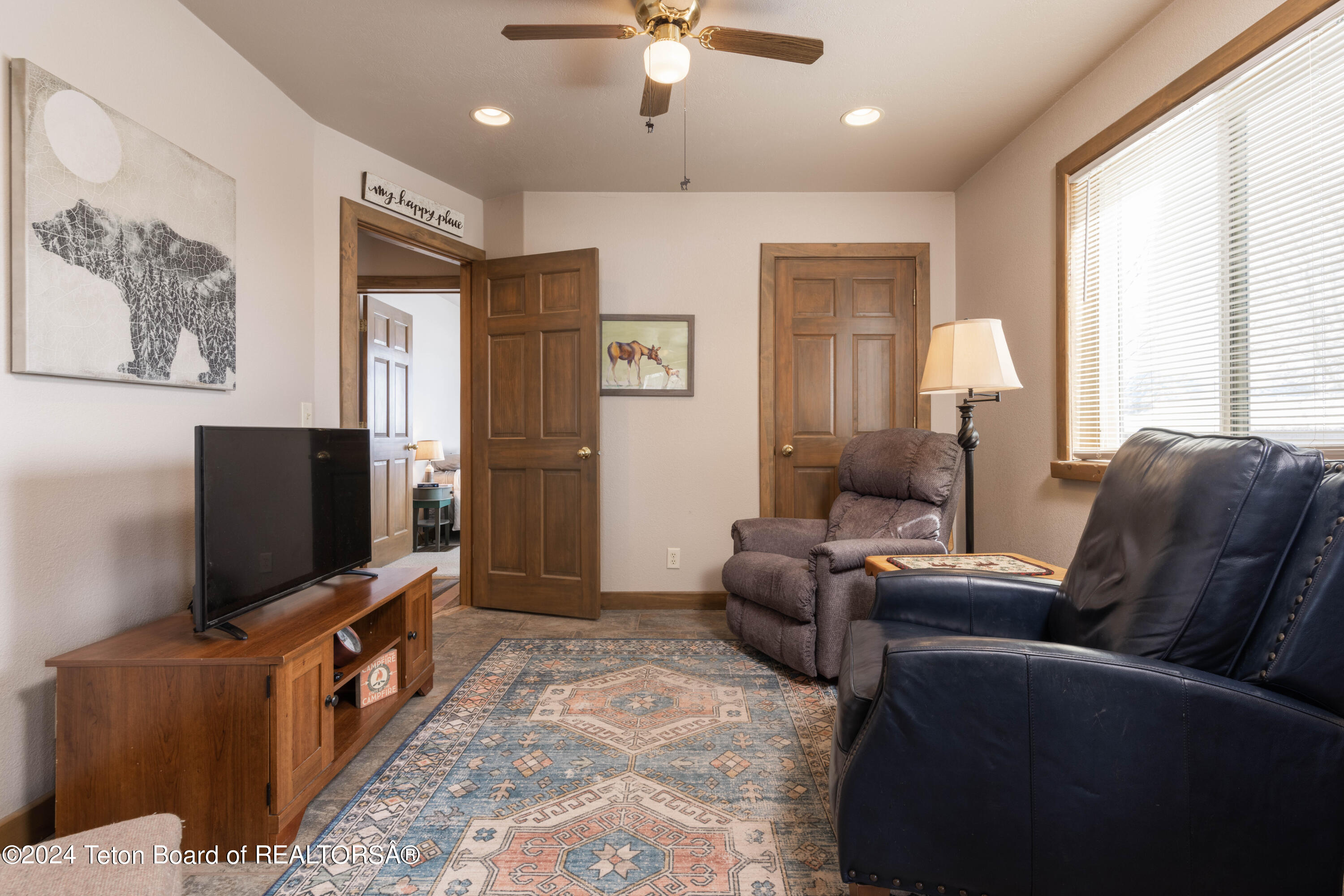 302 BEAR HOLLOW Circle