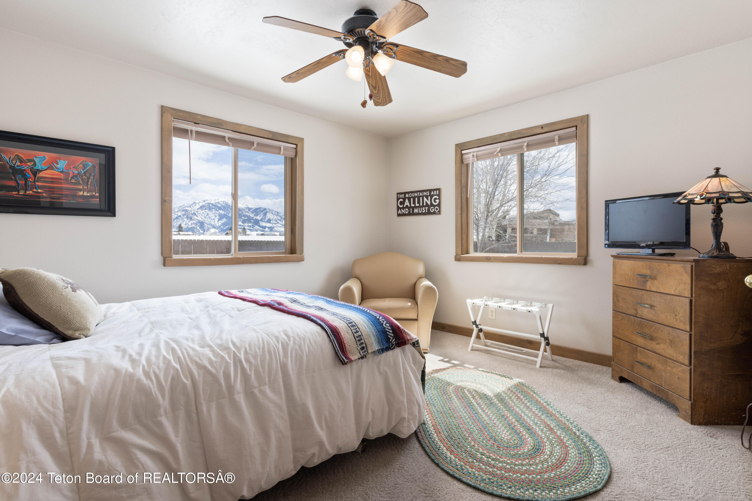 302 BEAR HOLLOW Circle