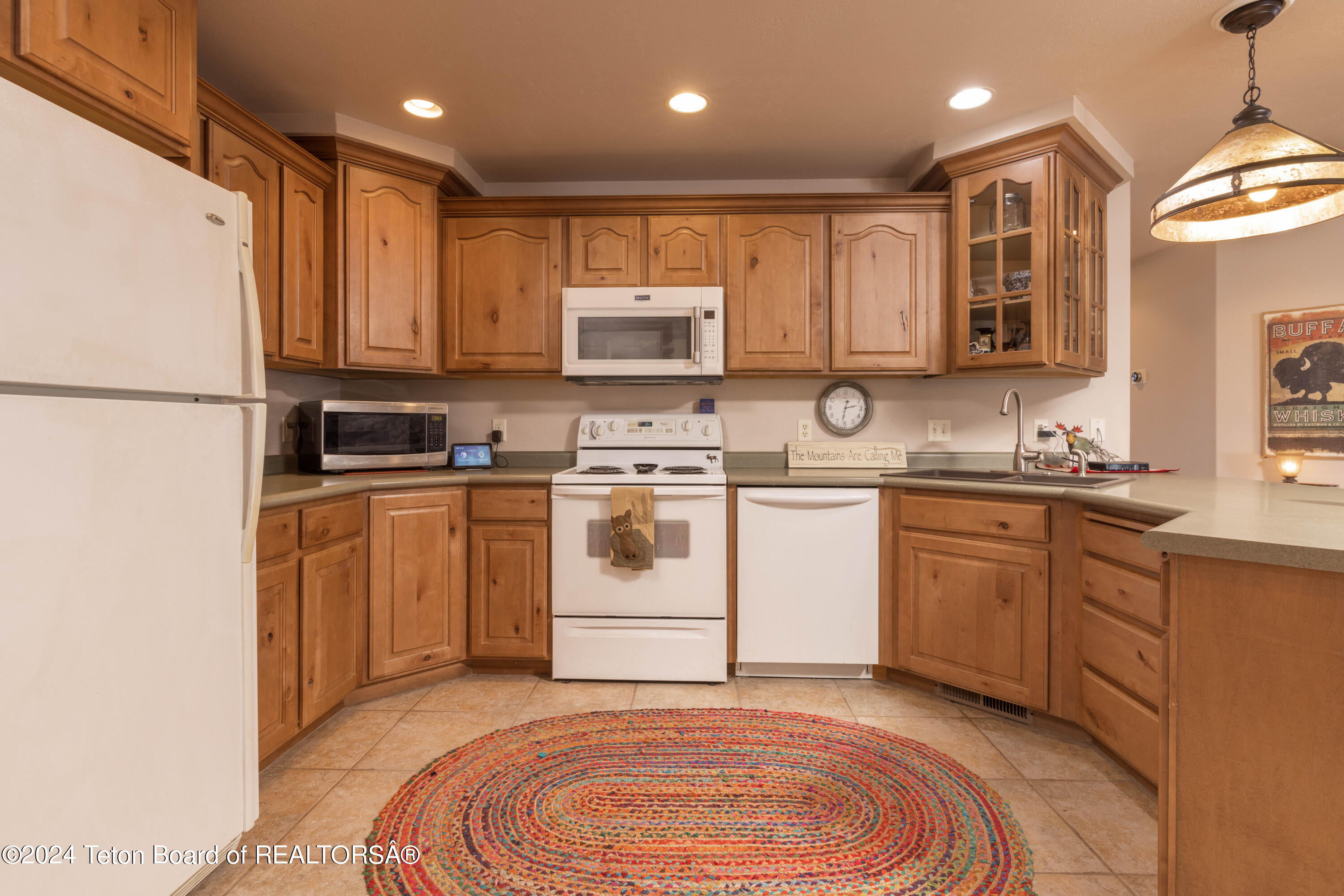 302 BEAR HOLLOW Circle