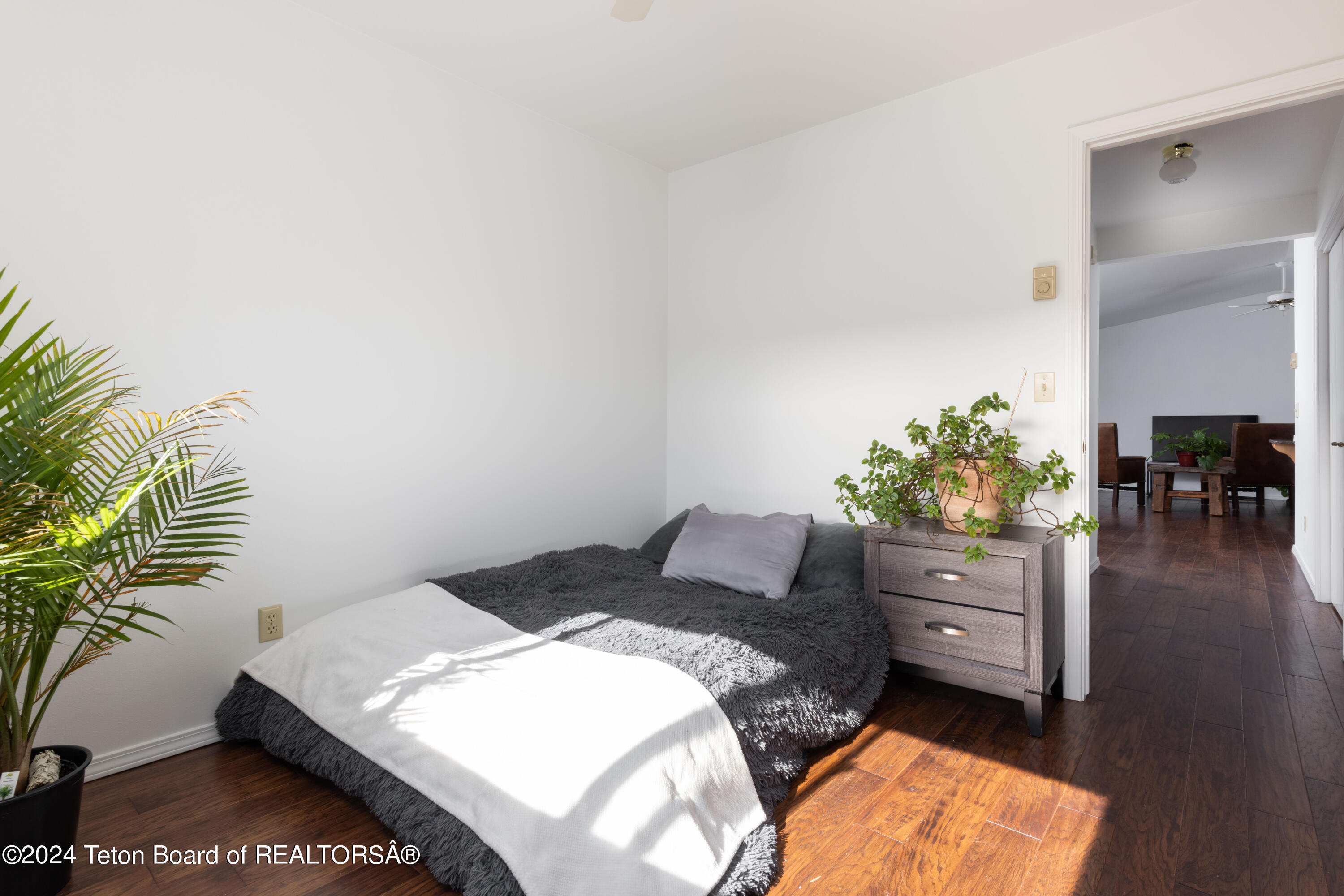 3049 RANGEVIEW Drive