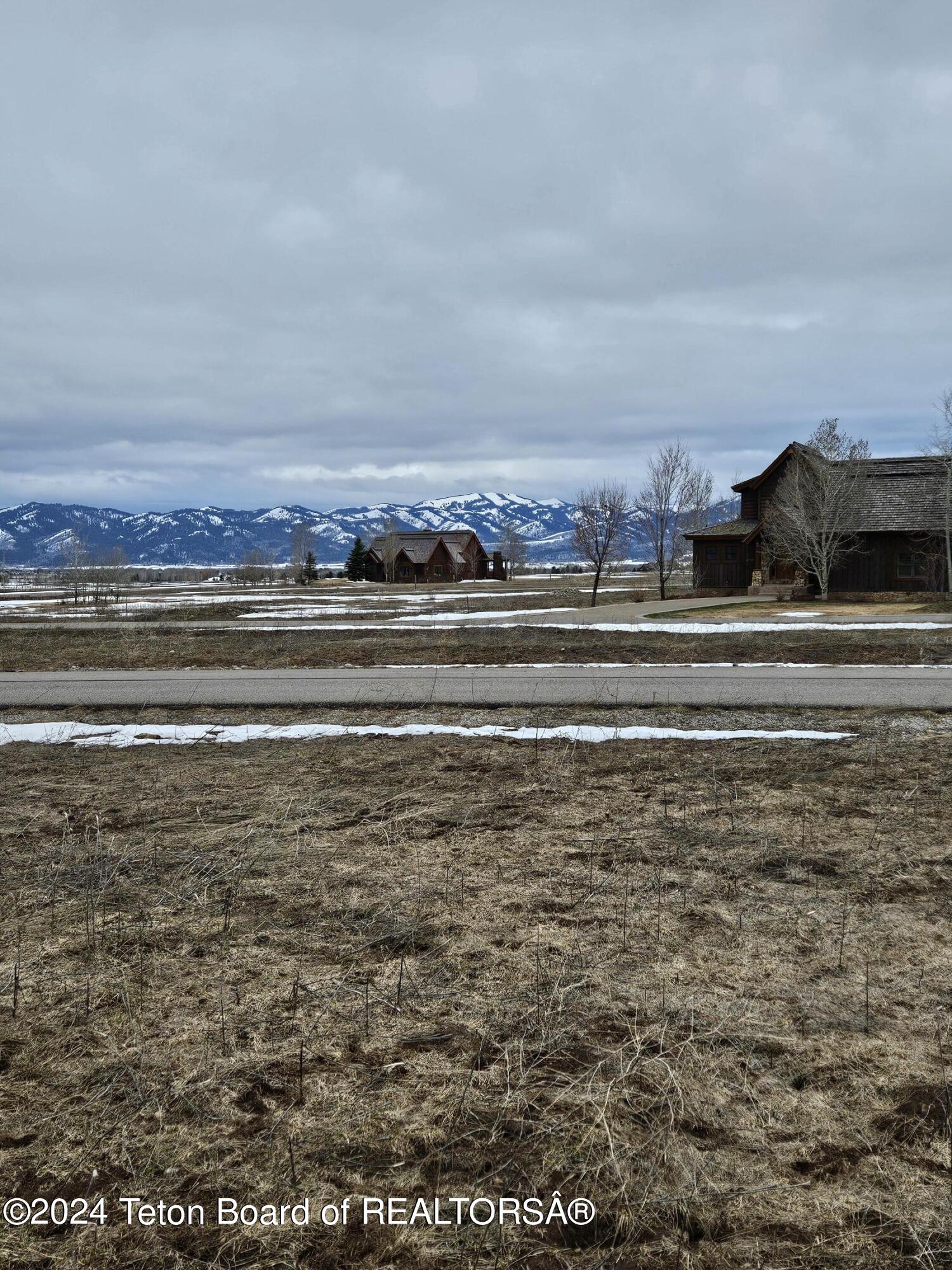 6403 BLACK SWAN Circle