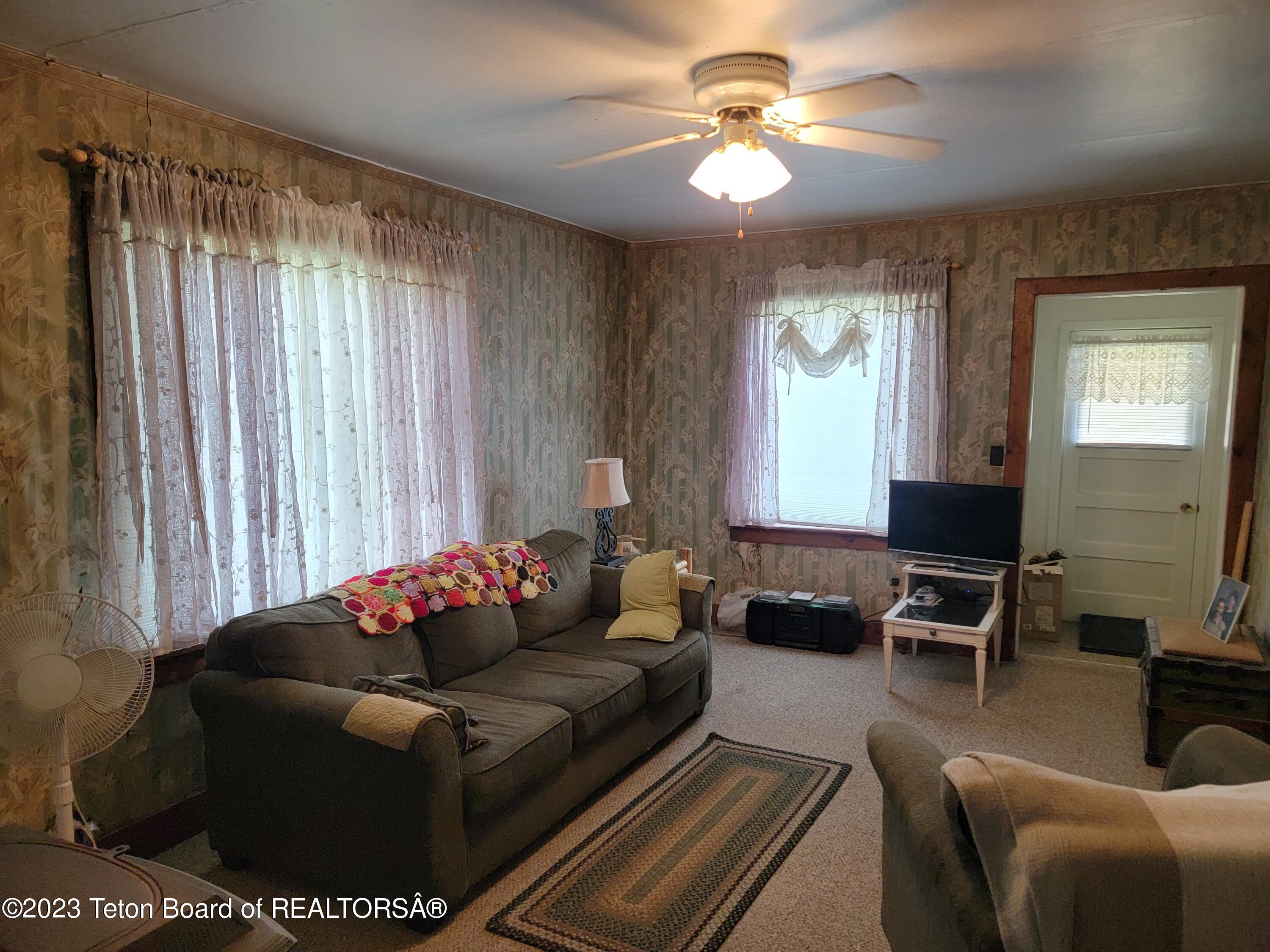 697 TOMS CANYON ROAD