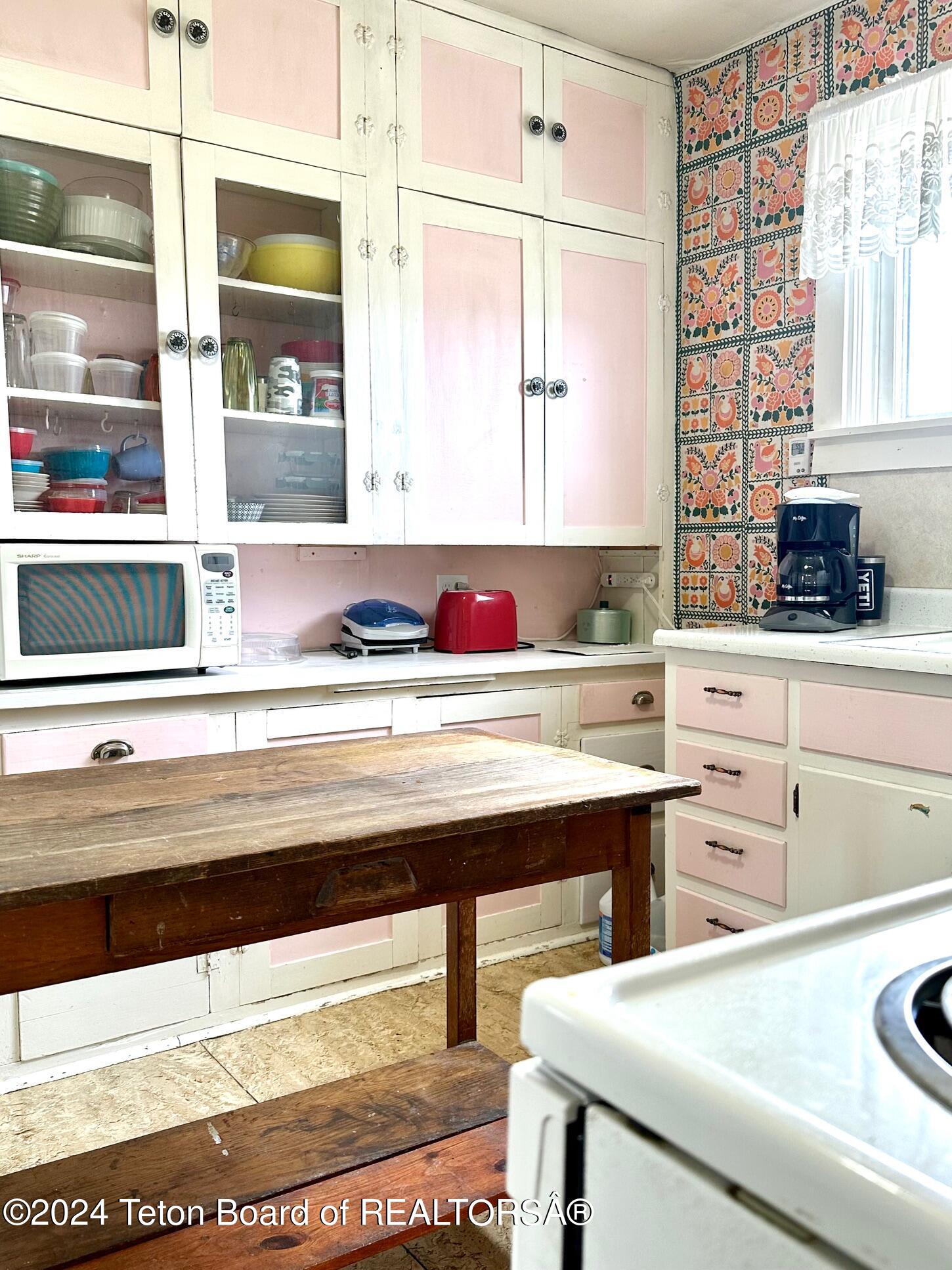 697 TOMS CANYON ROAD