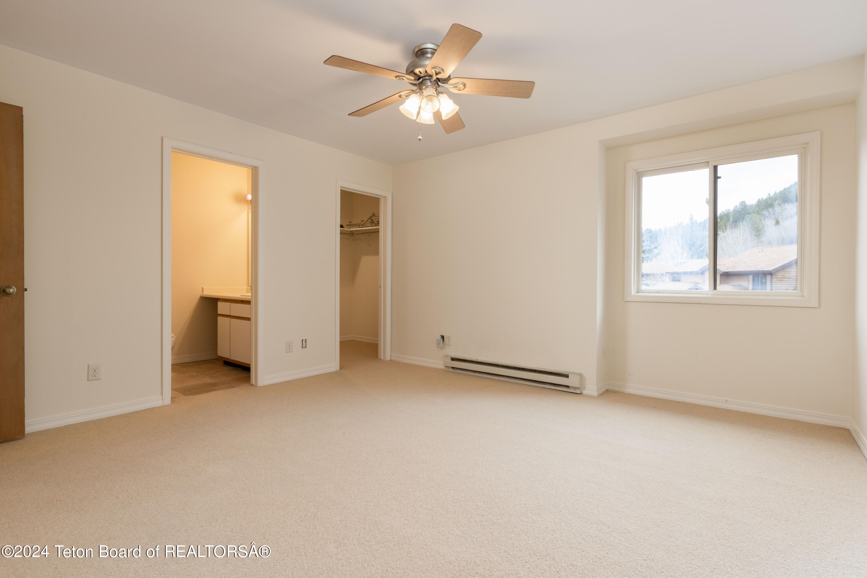 826 POWDERHORN Lane, C