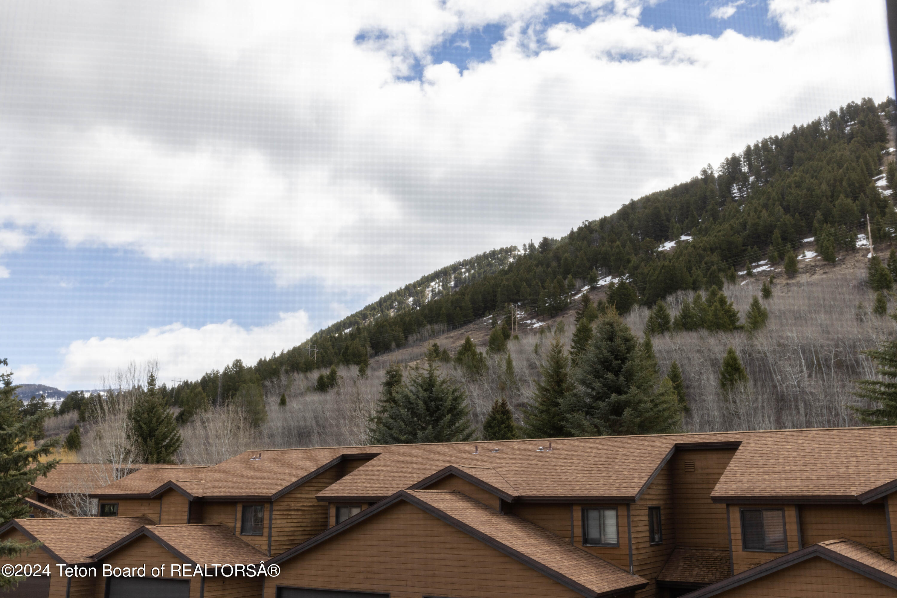 826 POWDERHORN Lane, C