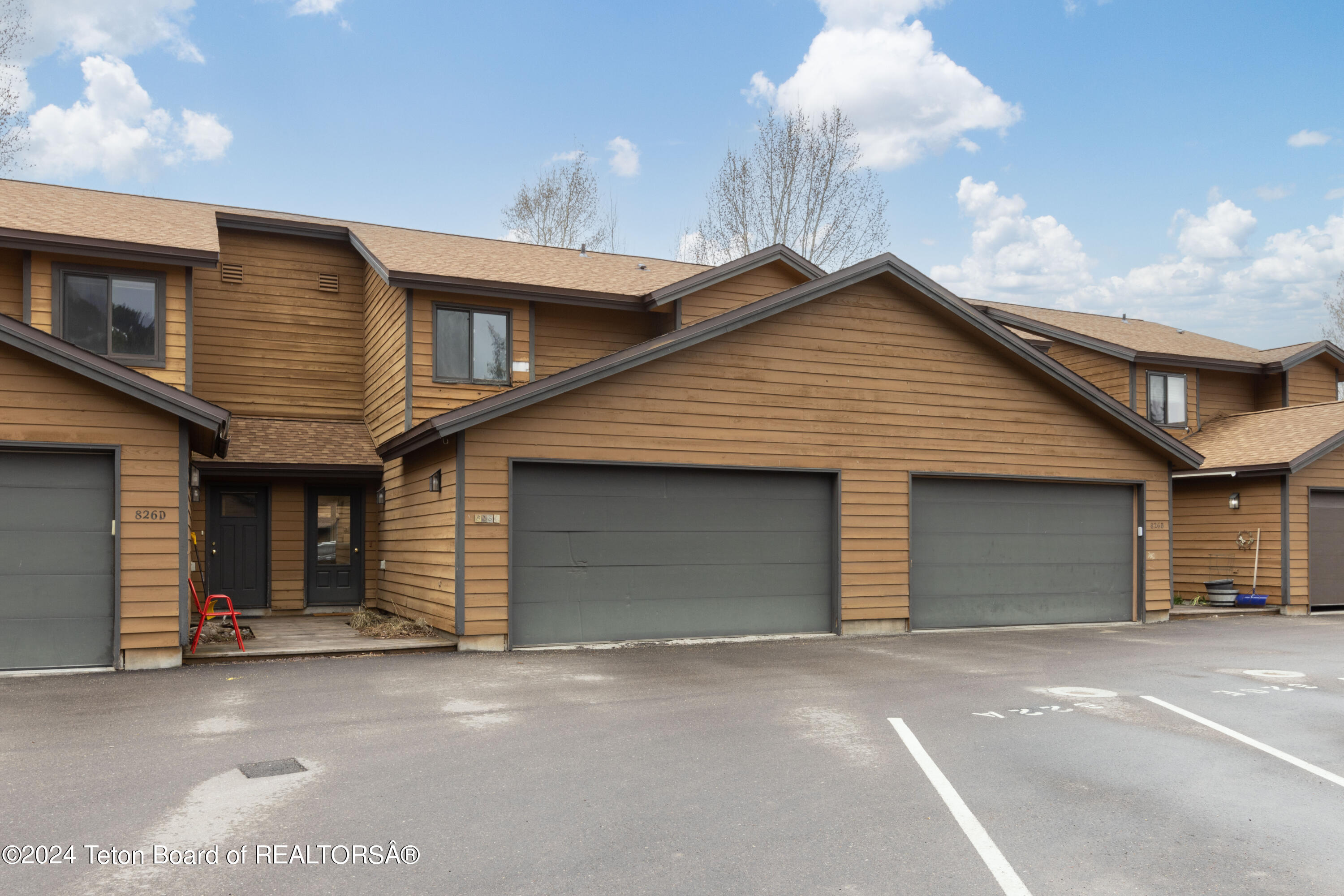 826 POWDERHORN Lane, C