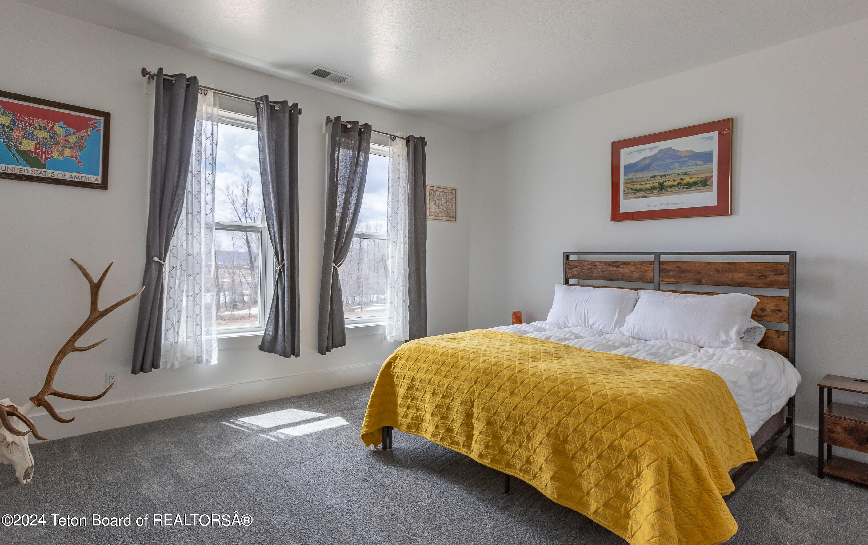 894 CEDAR CREEK DRIVE