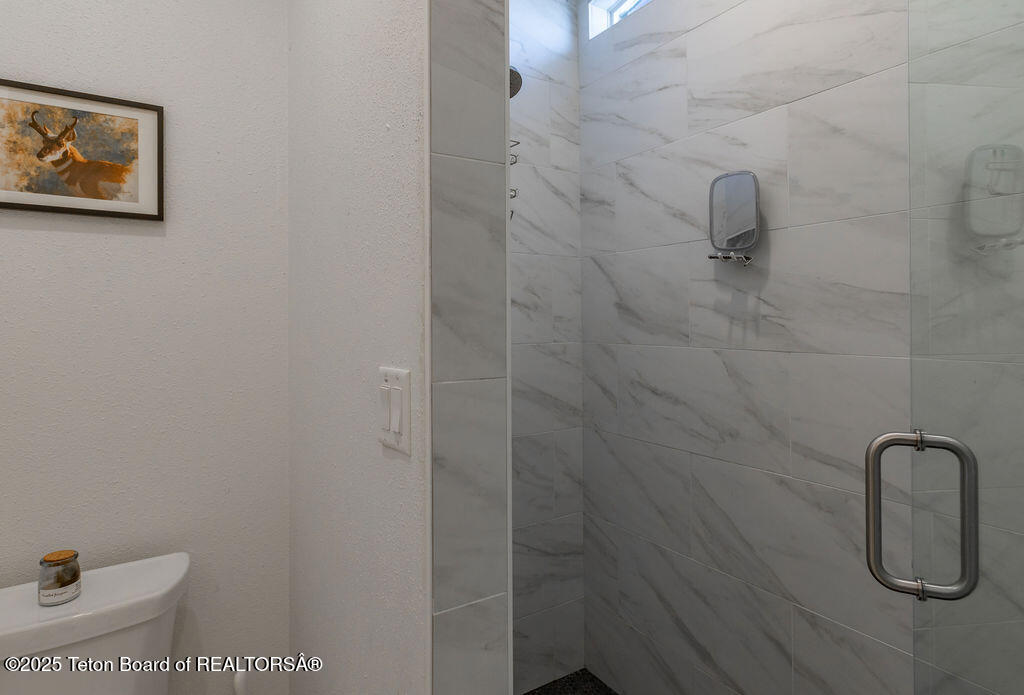 1875 W CINNAMON TEAL Road