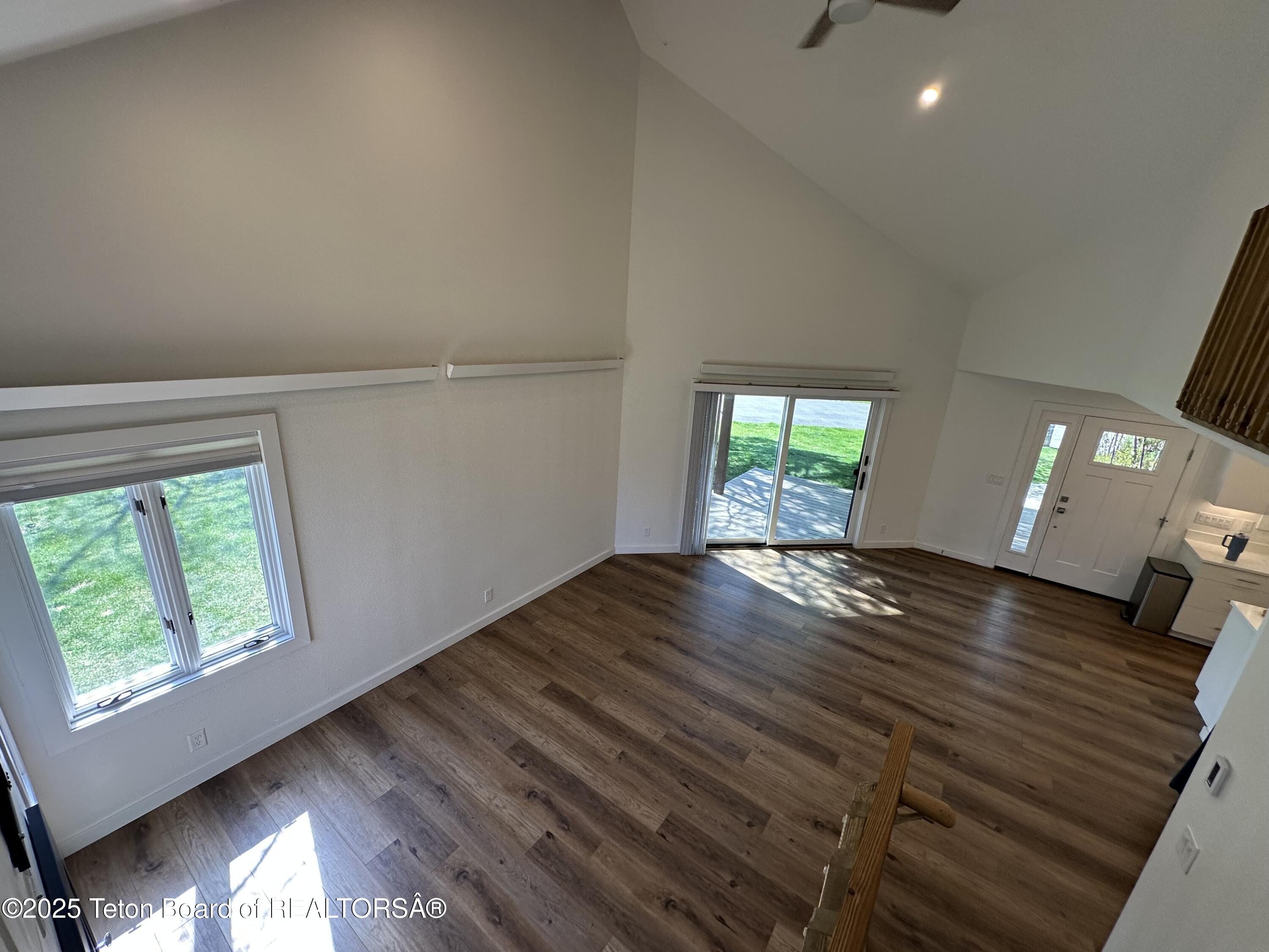 1875 W CINNAMON TEAL Road