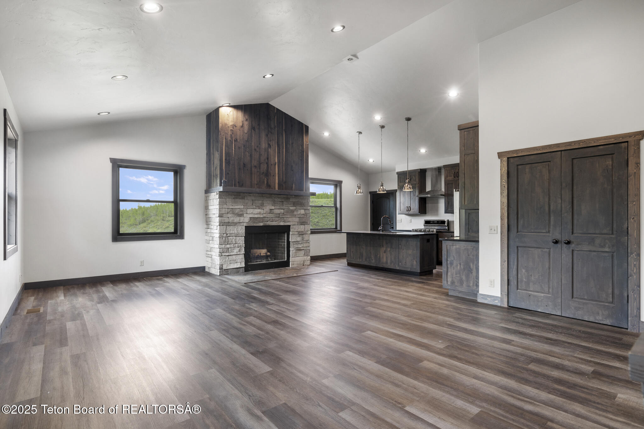 85 STRAWBERRY HILLS Drive