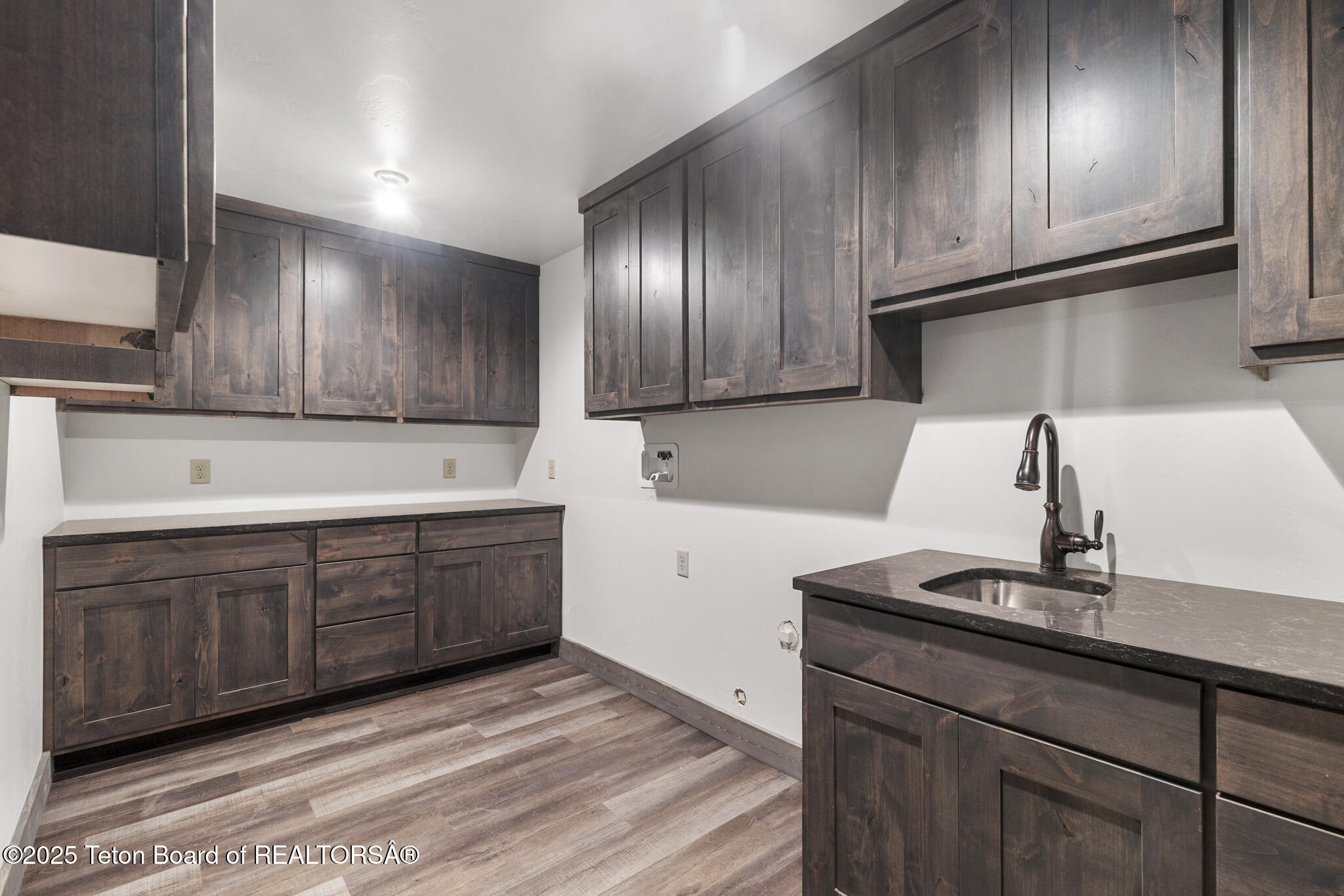 85 STRAWBERRY HILLS Drive