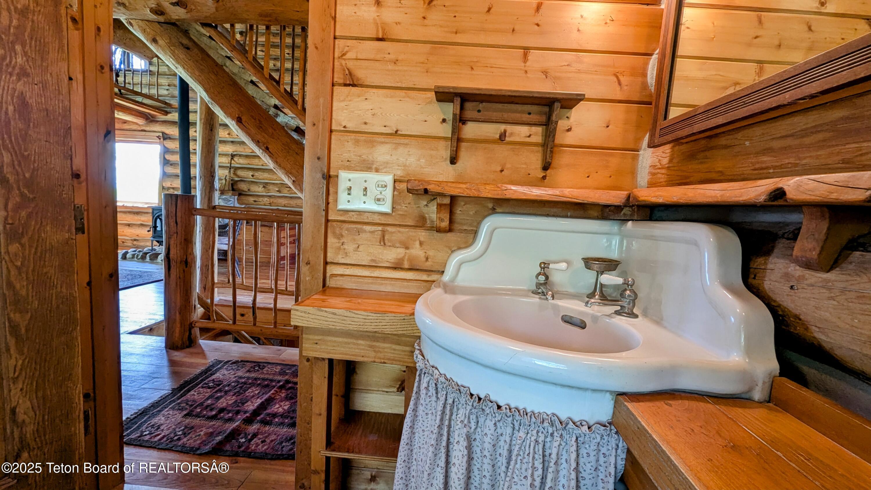 10559 RAMMELL MOUNTAIN Road