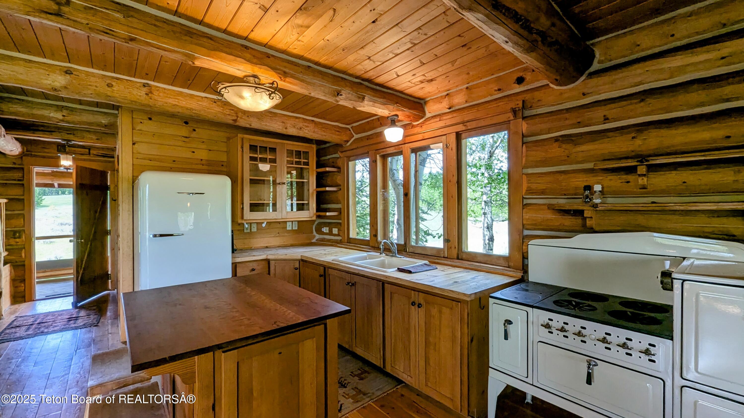 10559 RAMMELL MOUNTAIN Road