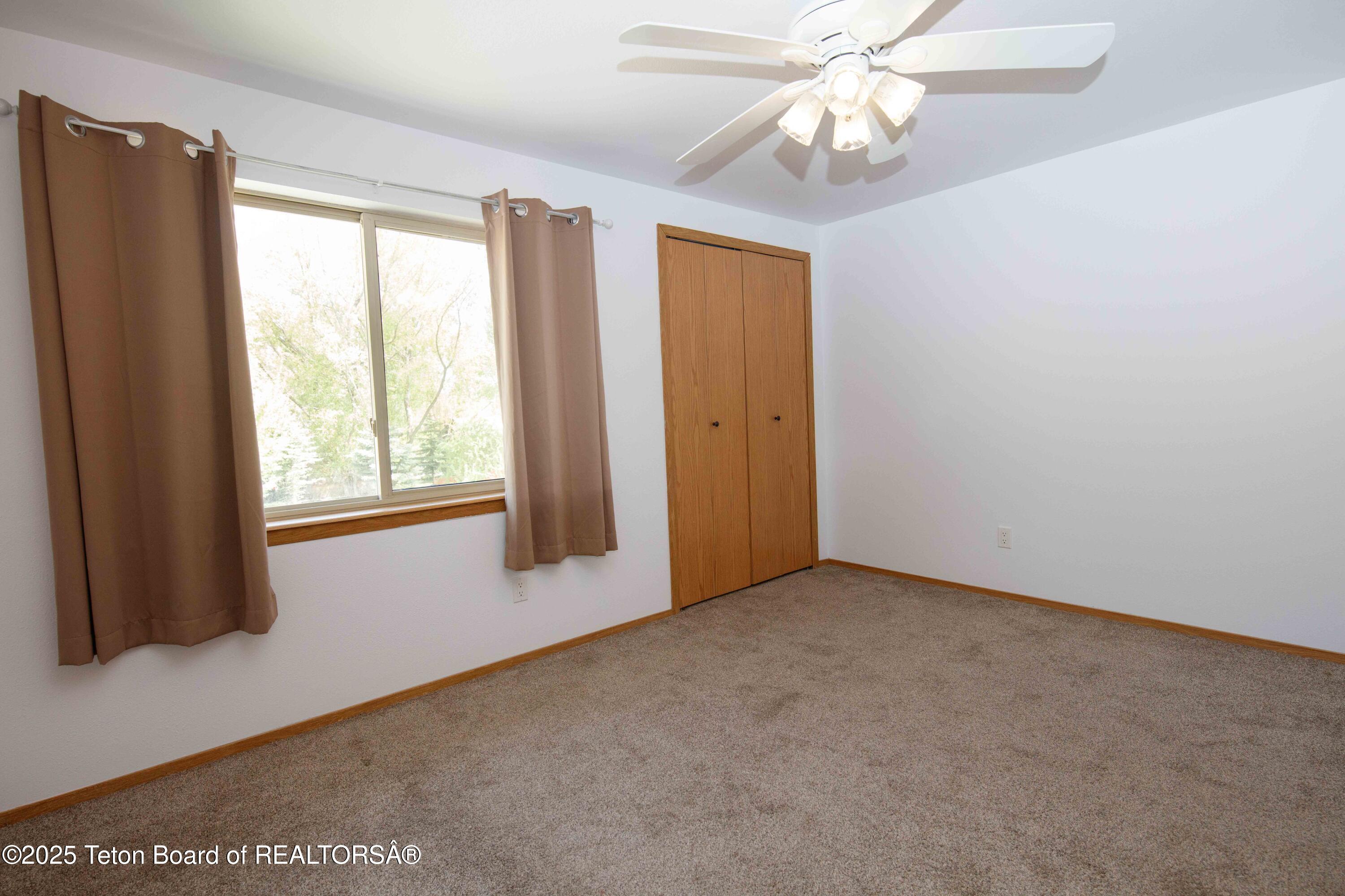 365 N GLENWOOD Street, H