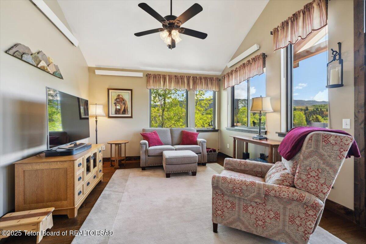 6895 E LITTLE SCHOOL Road