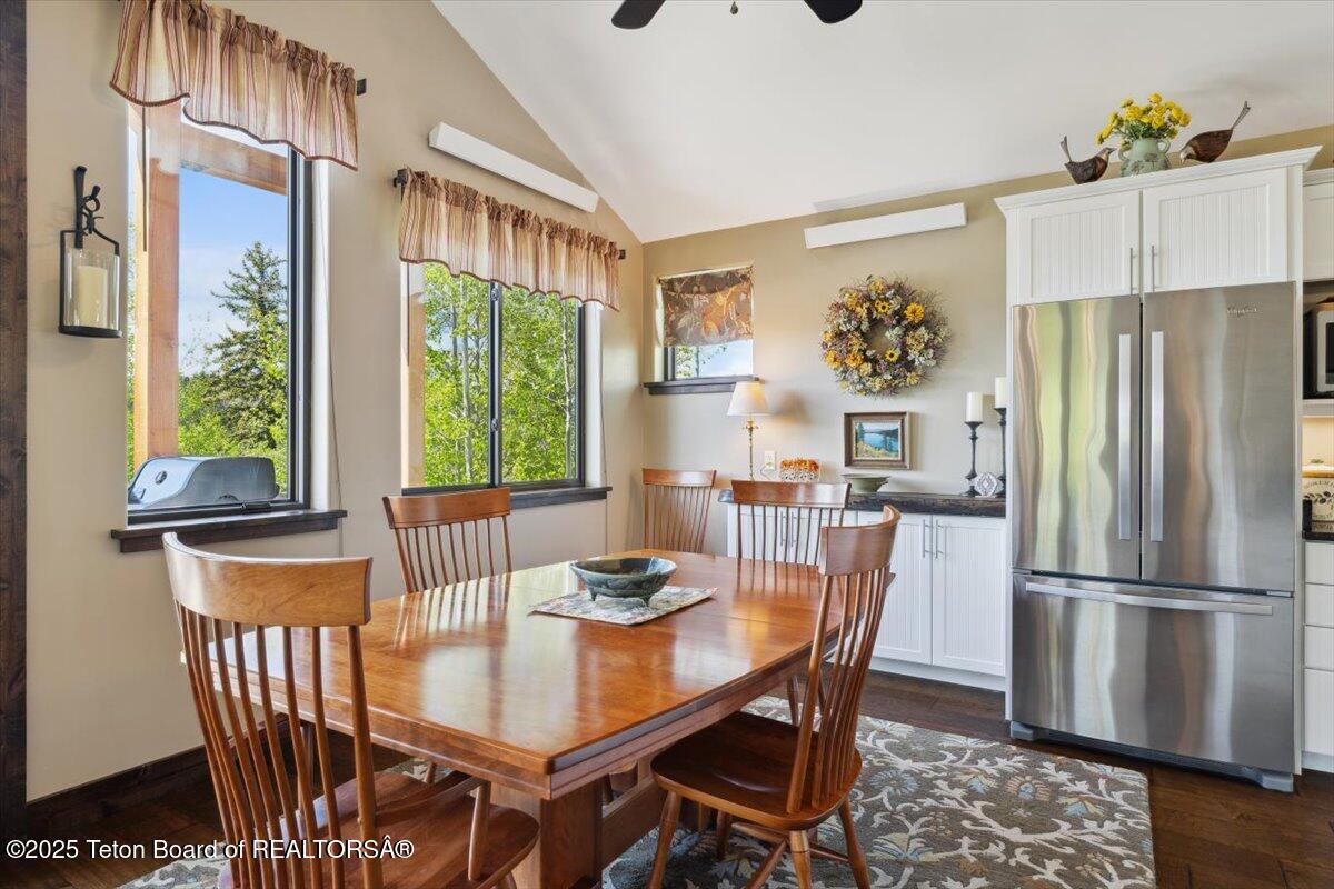 6895 E LITTLE SCHOOL Road