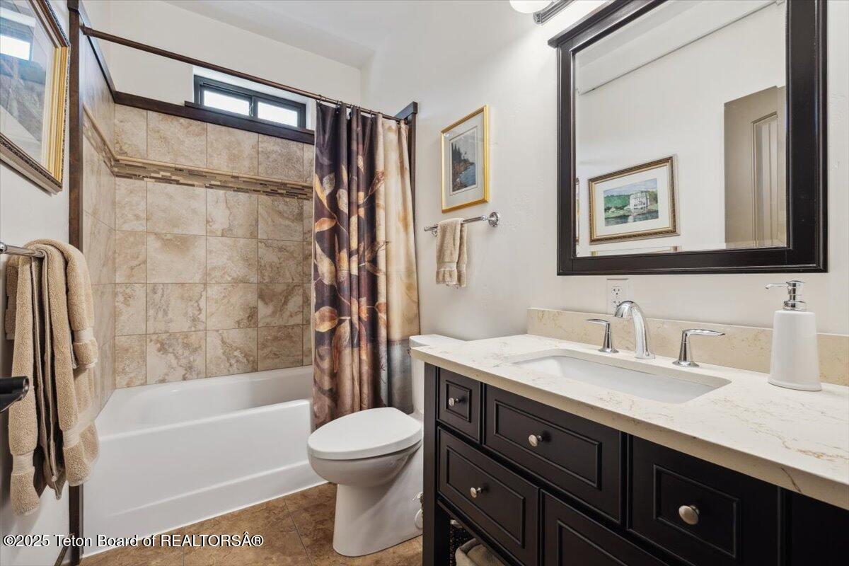 6895 E LITTLE SCHOOL Road