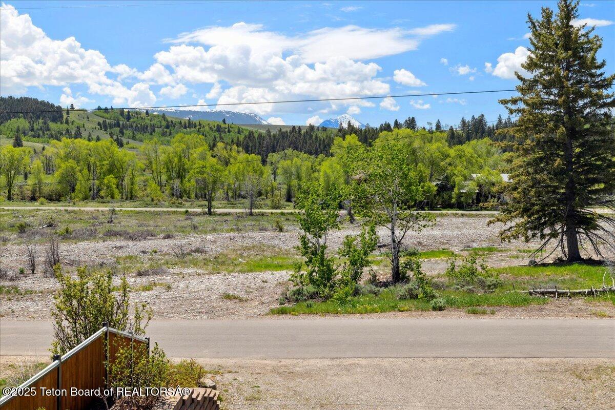 6895 E LITTLE SCHOOL Road