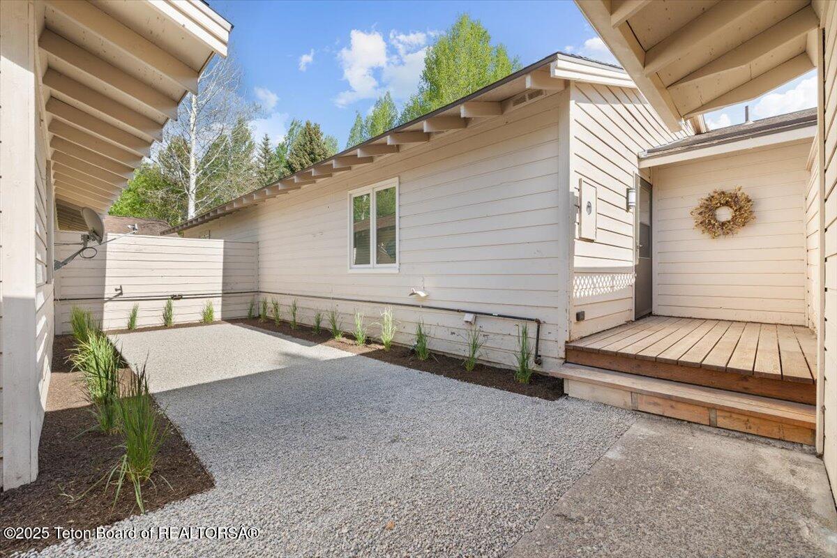 3455 S TENSLEEP Drive, 19