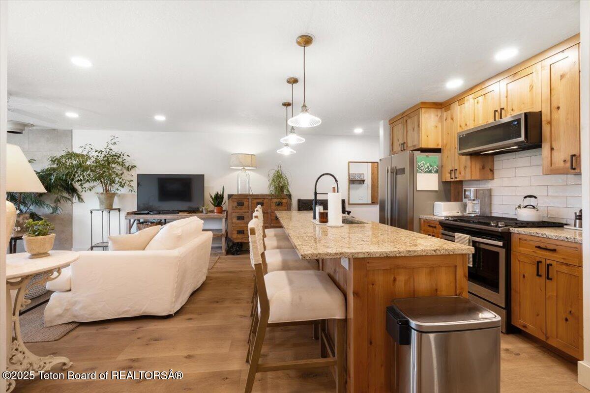 3455 S TENSLEEP Drive, 19