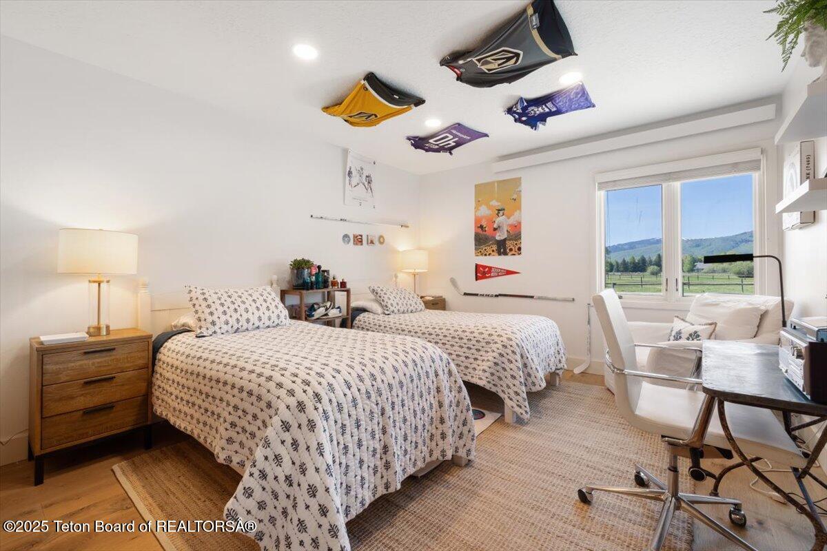 3455 S TENSLEEP Drive, 19