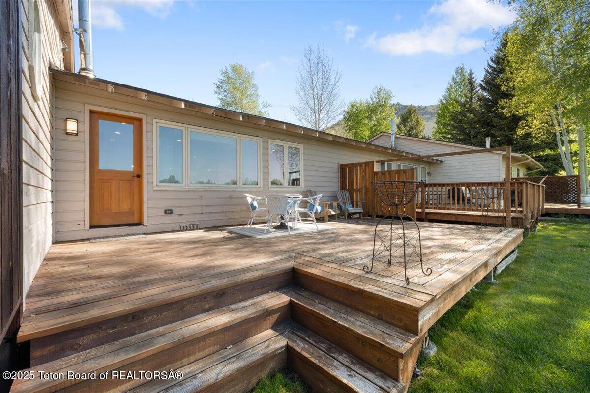 3455 S TENSLEEP Drive, 19