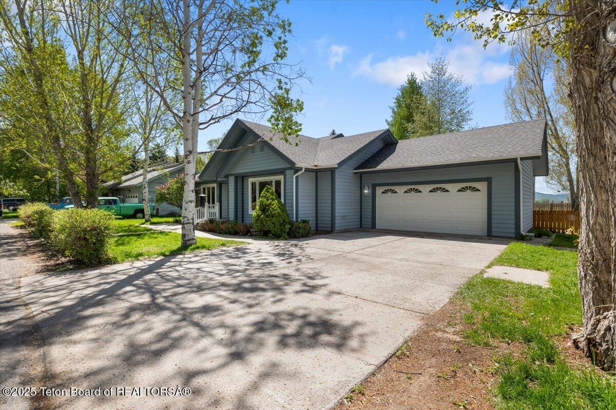 3008 ALPINE VIEW Lane