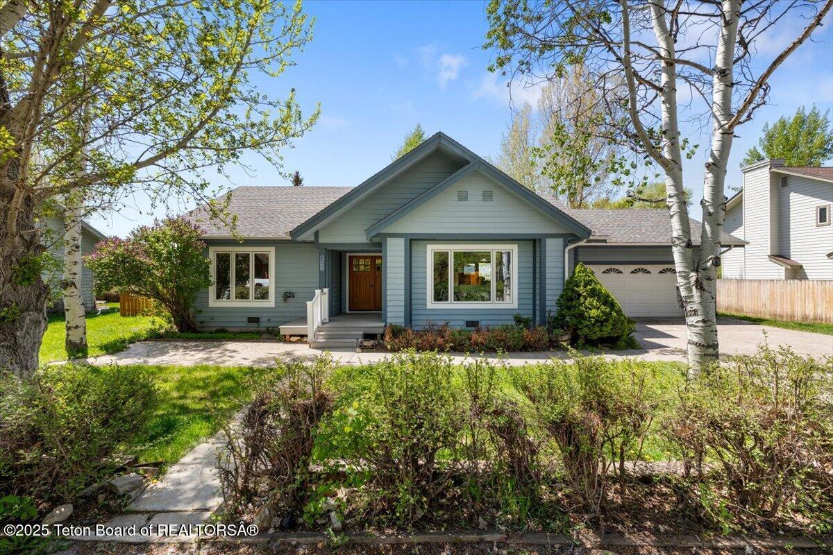 3008 ALPINE VIEW Lane