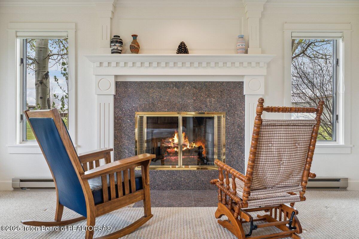 460 MOULTON LOOP Road