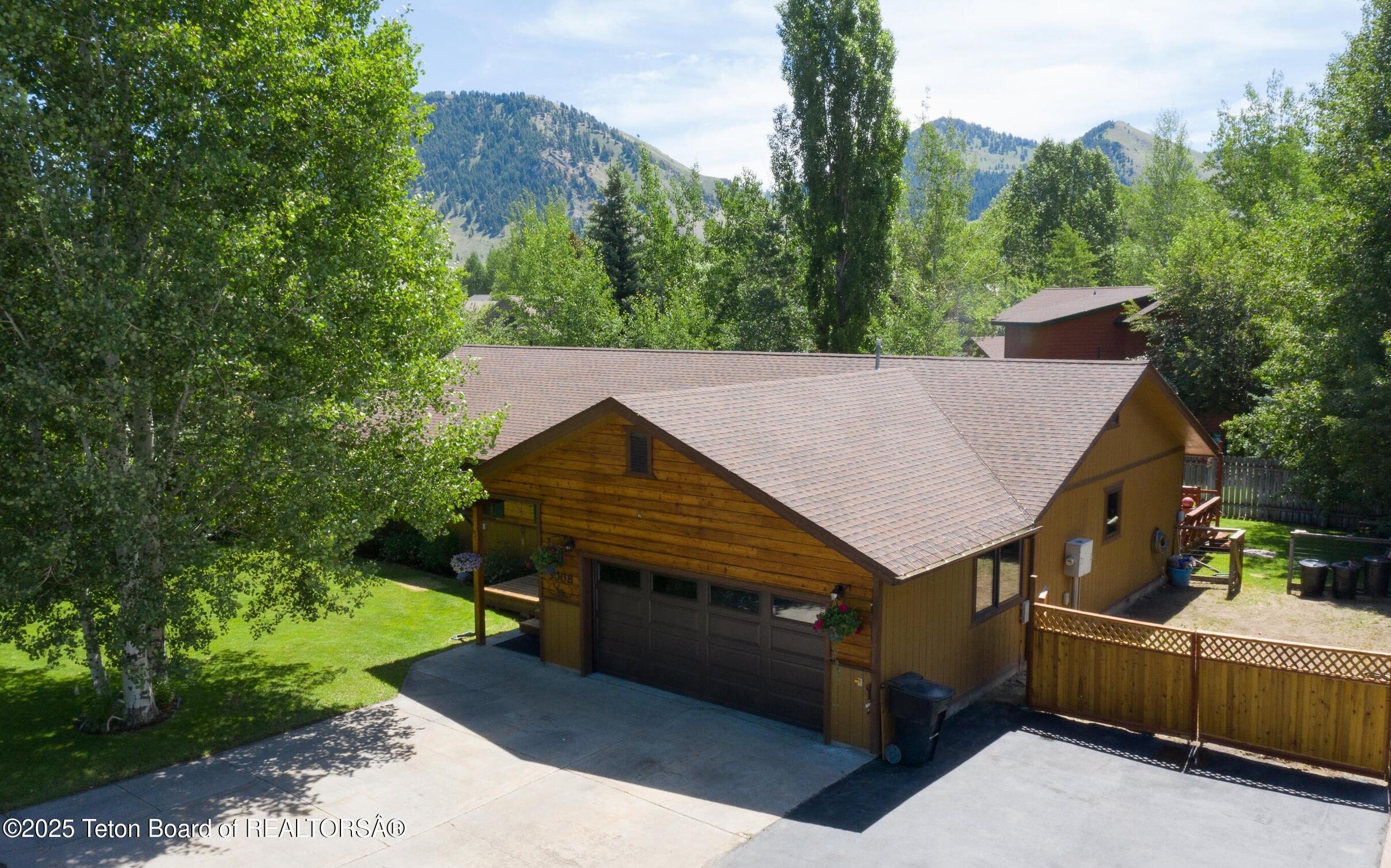 3008 RANGEVIVEW Drive