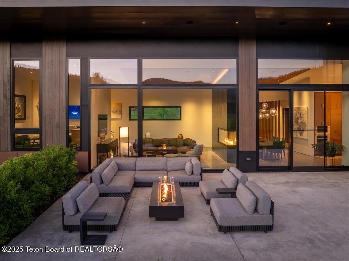 13175 S RIVER BEND Road