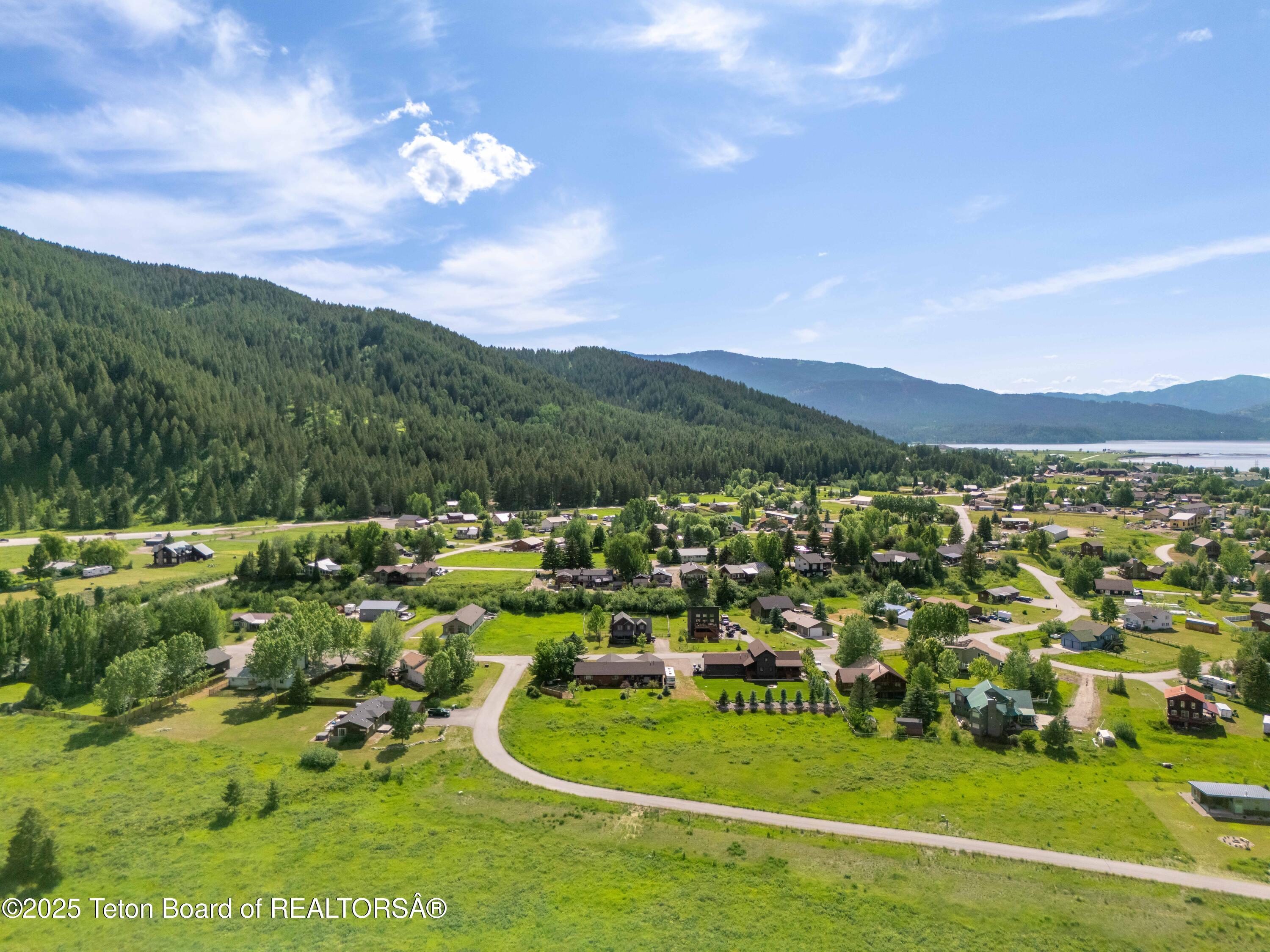 515 THREE RIVERS Drive