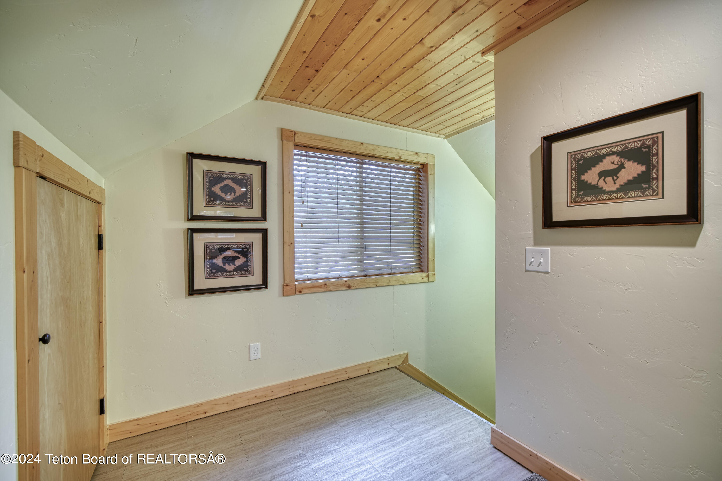 4008/4010 WEASEL Street