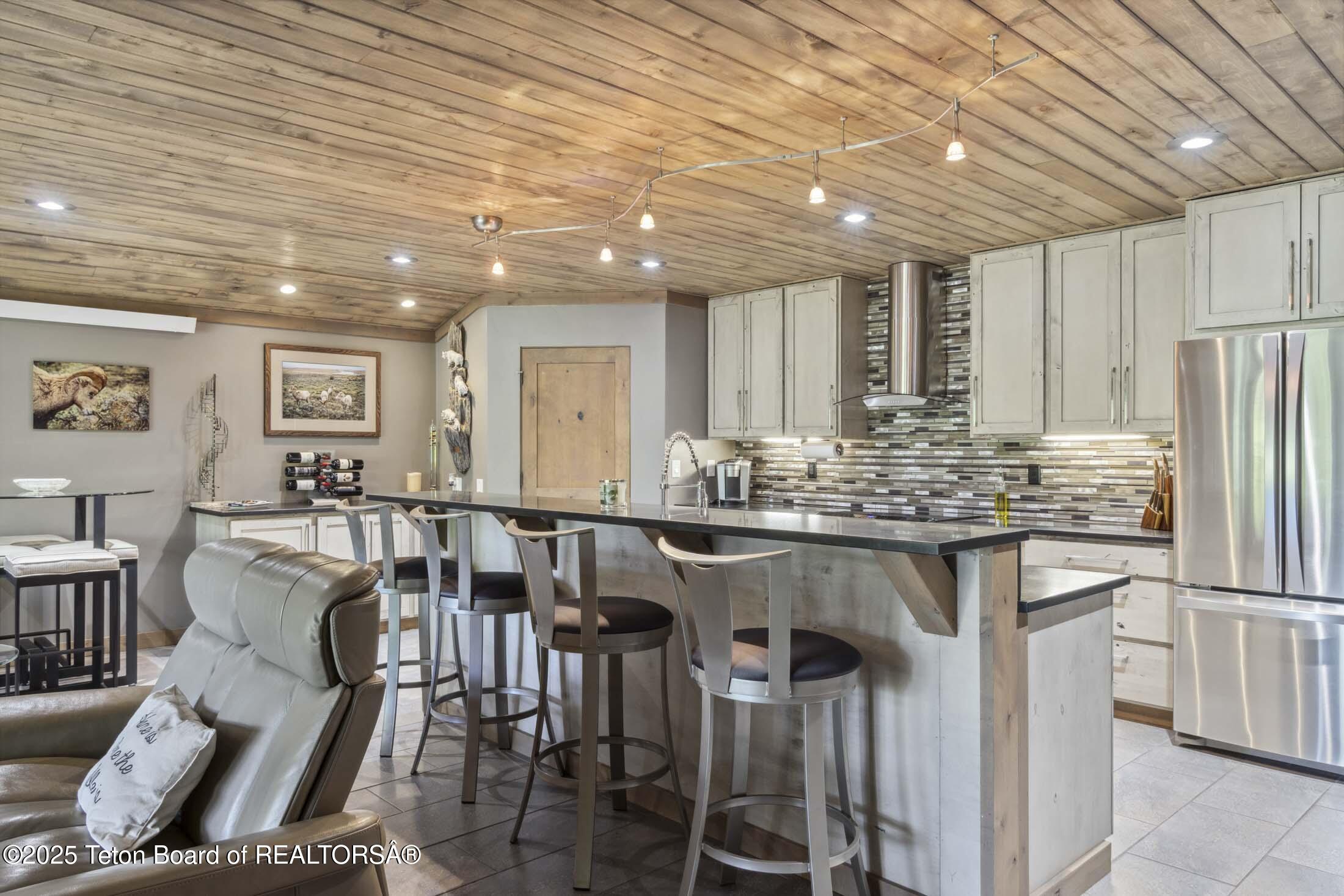 440 GRANITE RDG Drive