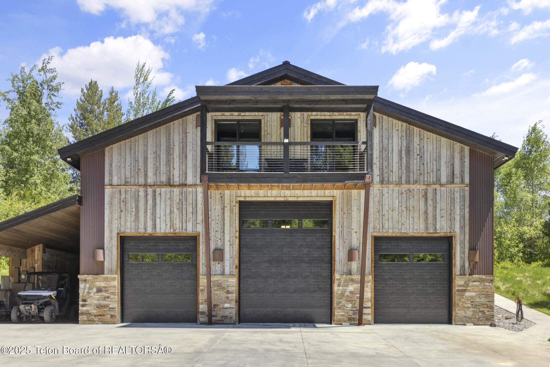 440 GRANITE RDG Drive