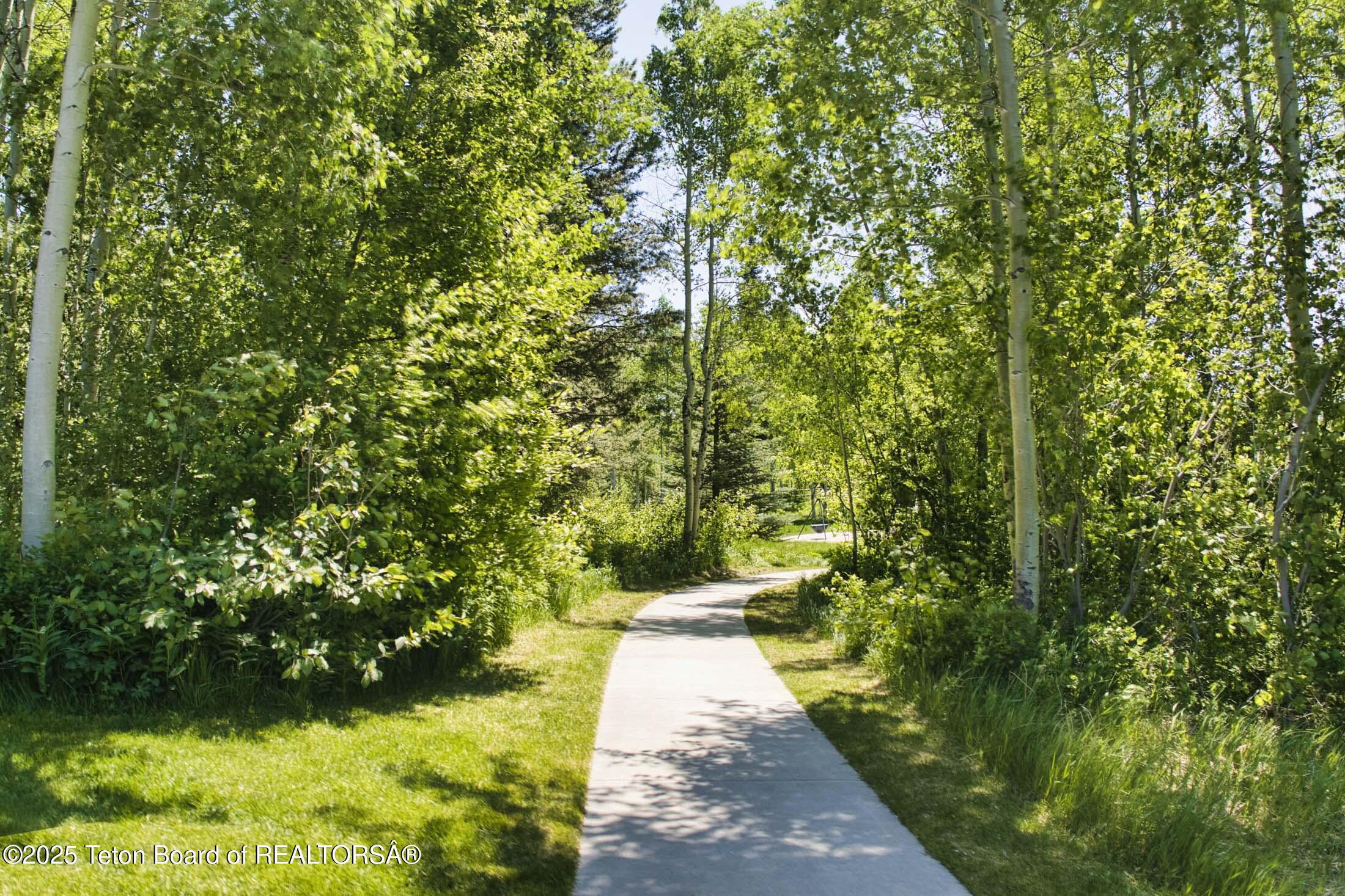 440 GRANITE RDG Drive