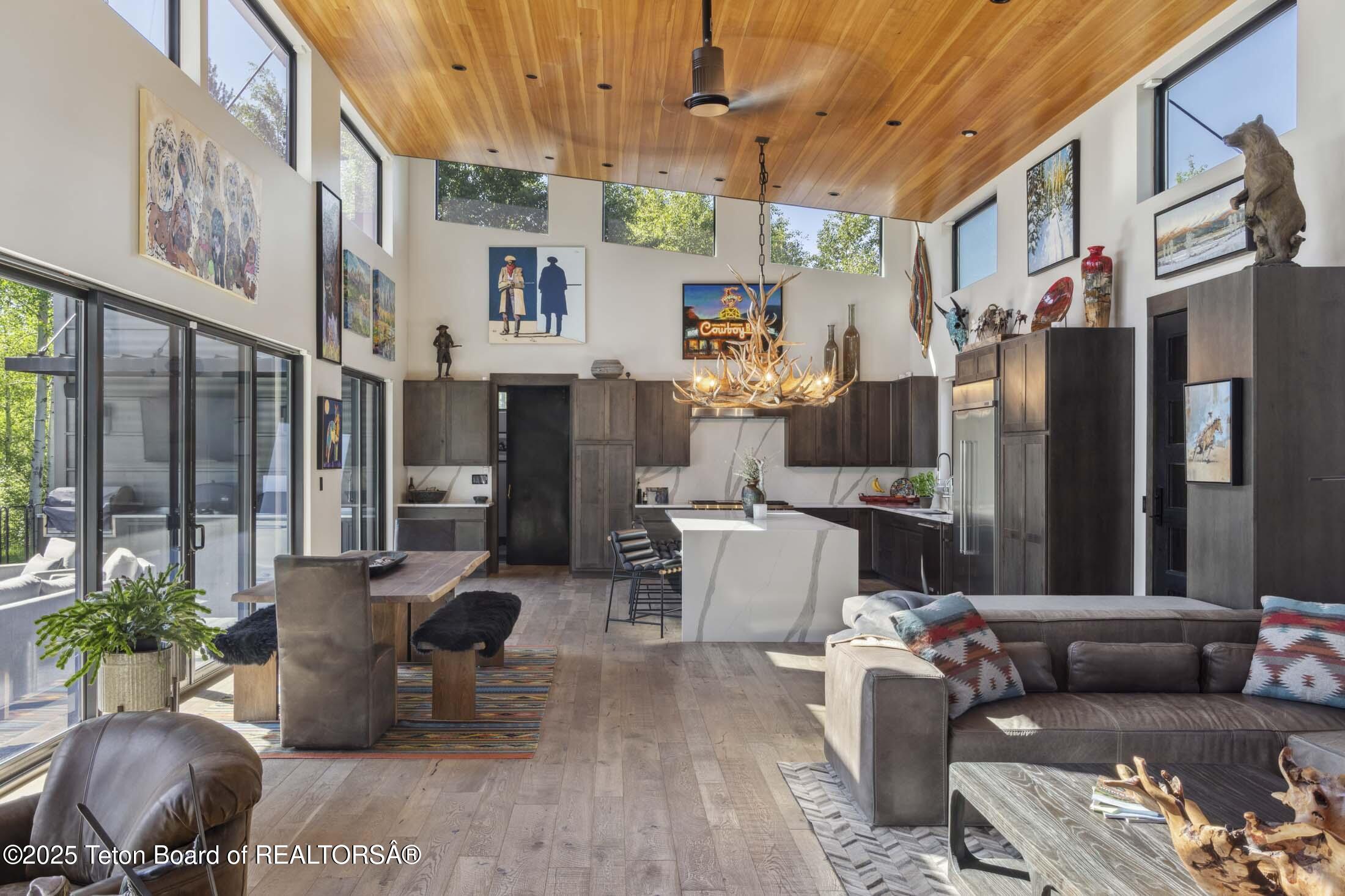 440 GRANITE RDG Drive