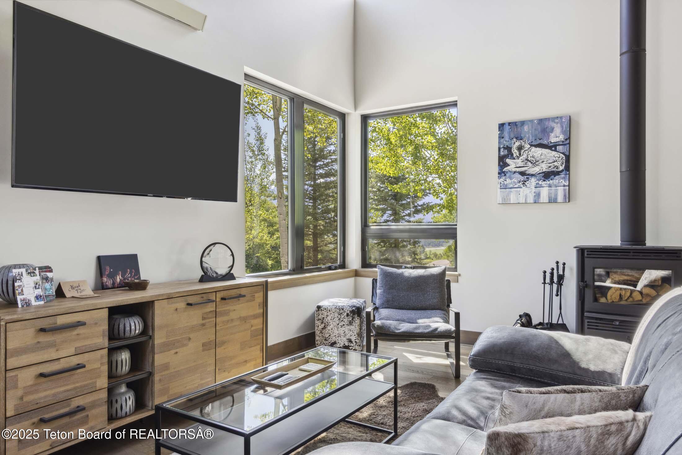 440 GRANITE RDG Drive