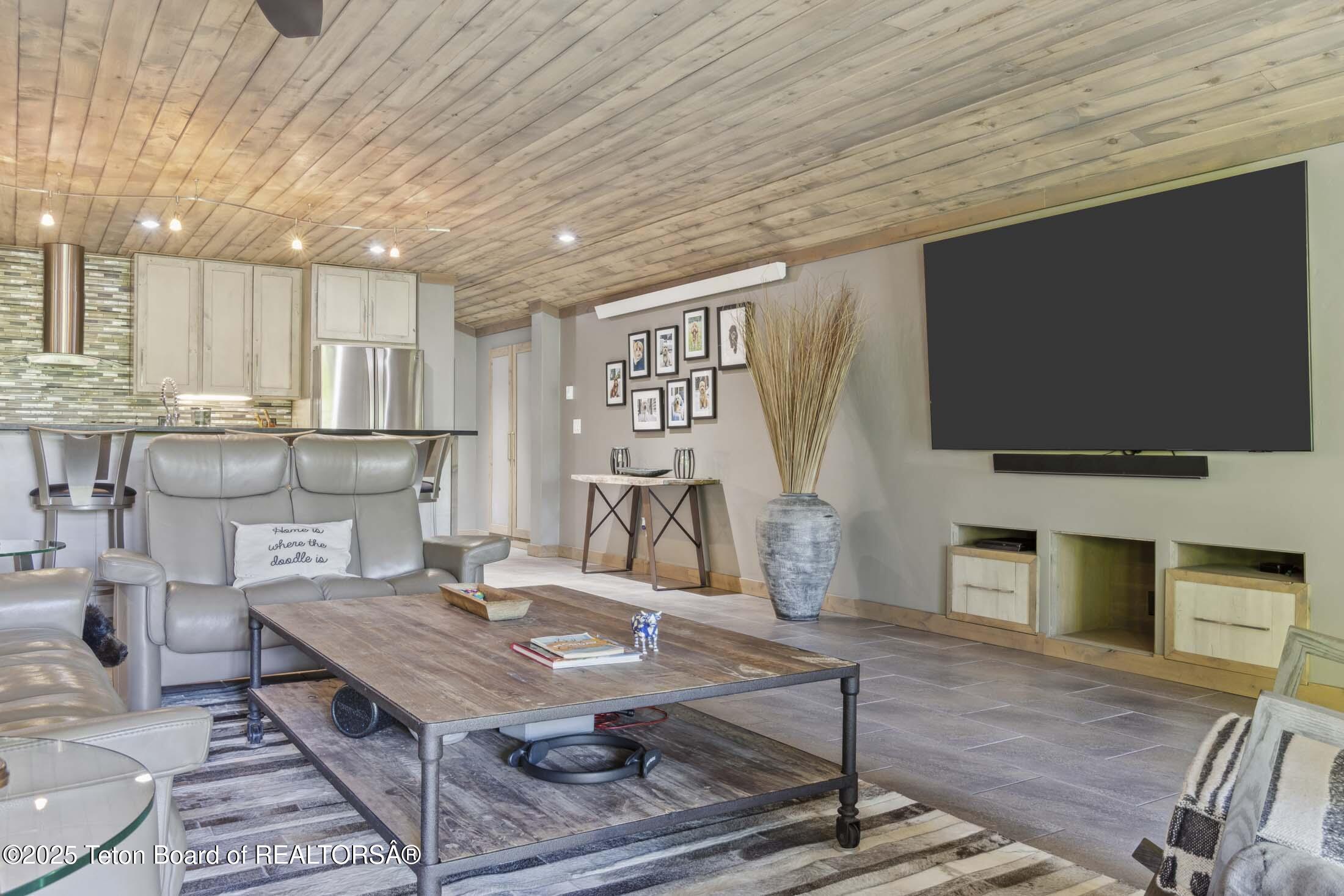 440 GRANITE RDG Drive