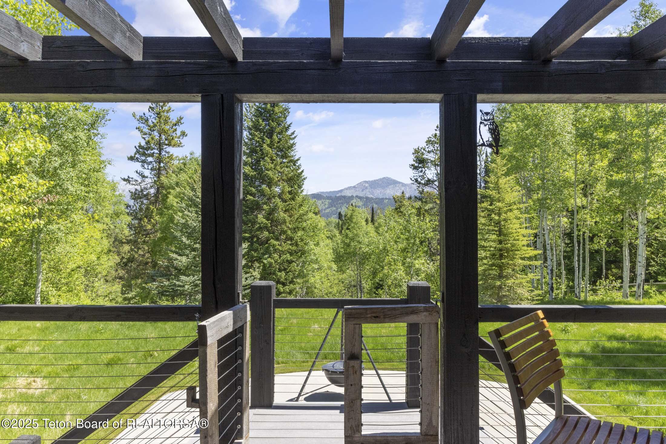 440 GRANITE RDG Drive