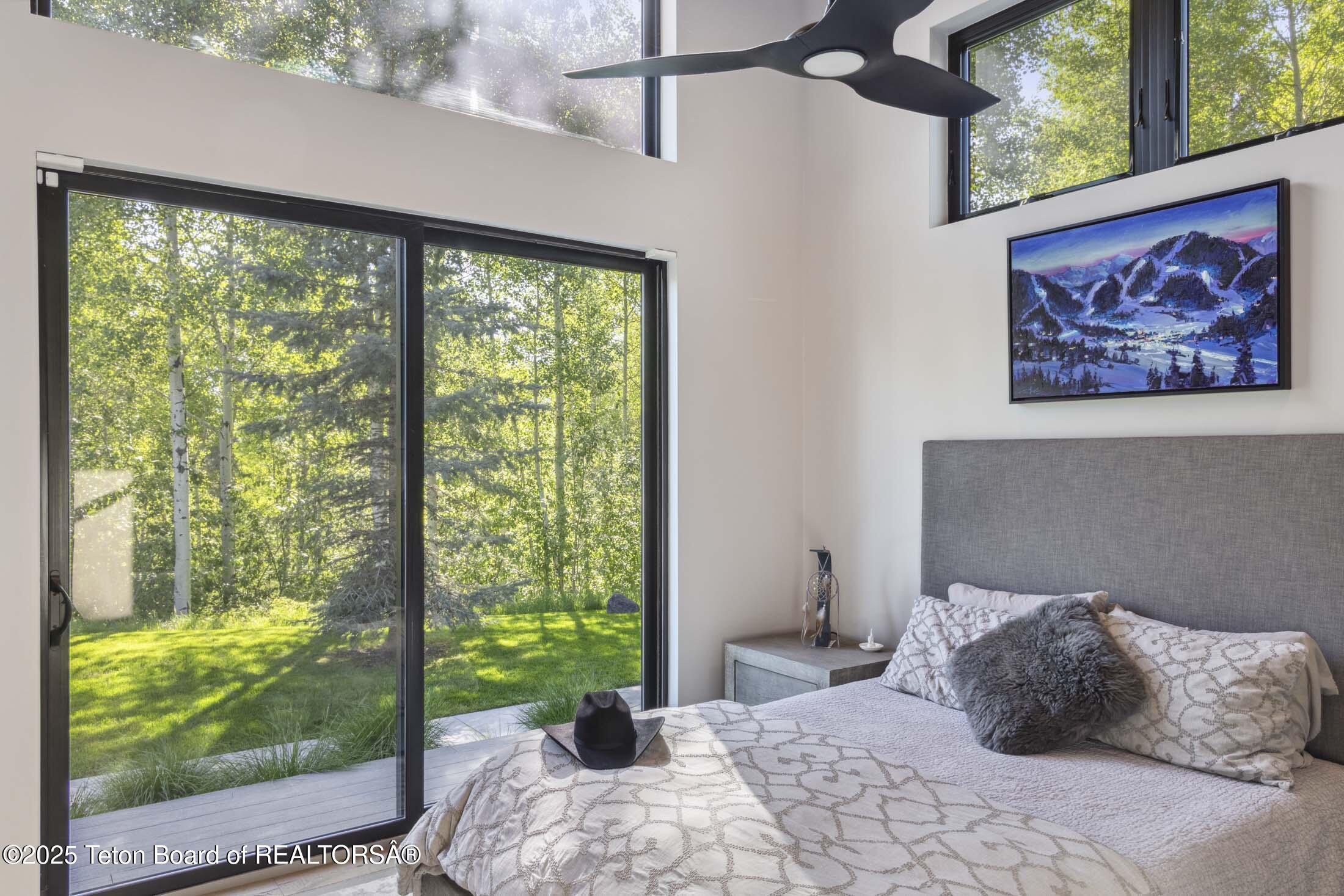 440 GRANITE RDG Drive