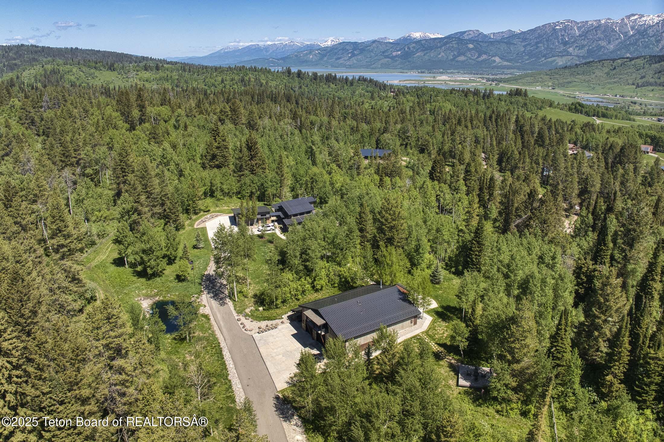 440 GRANITE RDG Drive