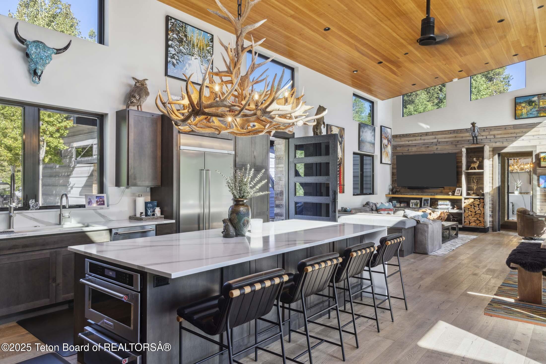 440 GRANITE RDG Drive