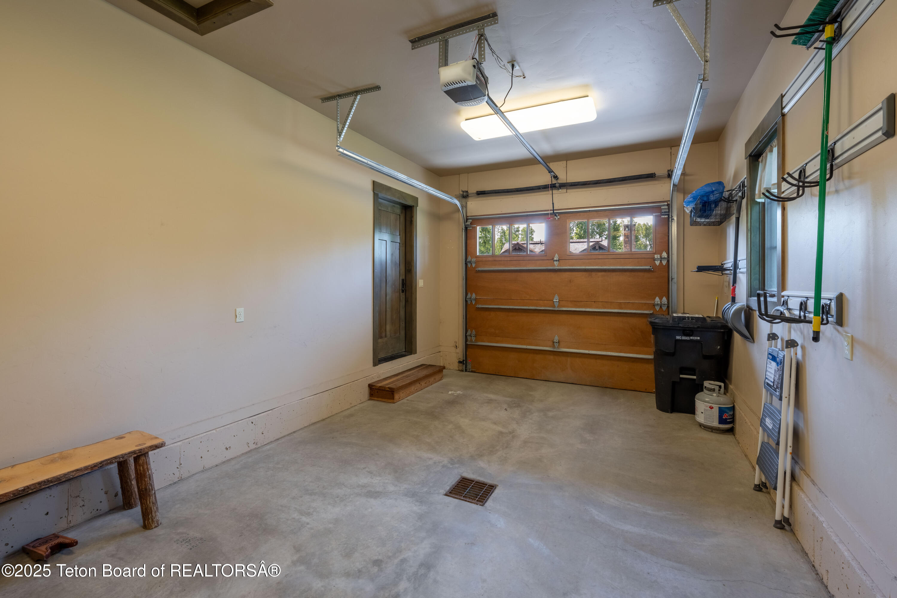 5862 N CONEFLOWER Drive, 17