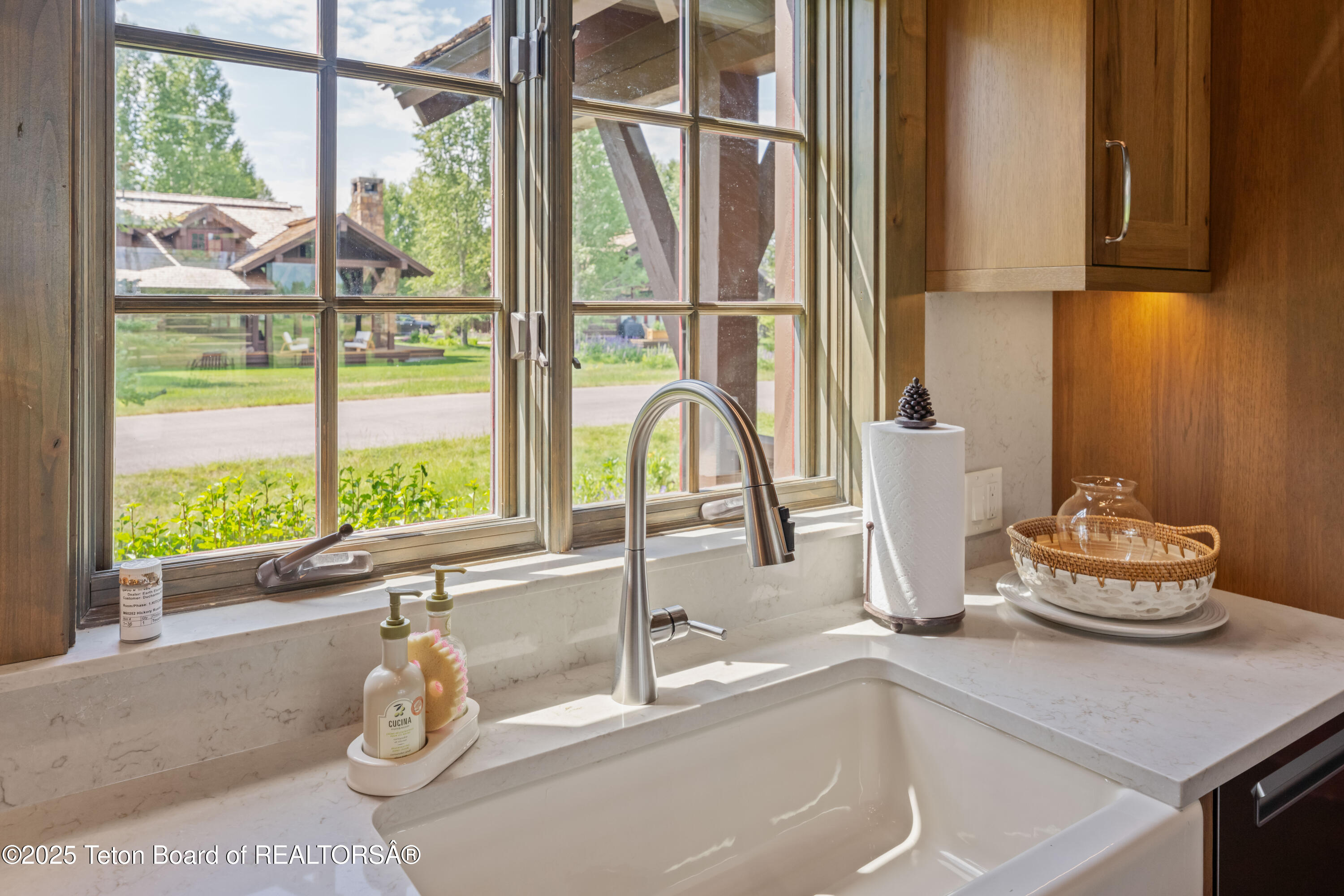 5862 N CONEFLOWER Drive, 17