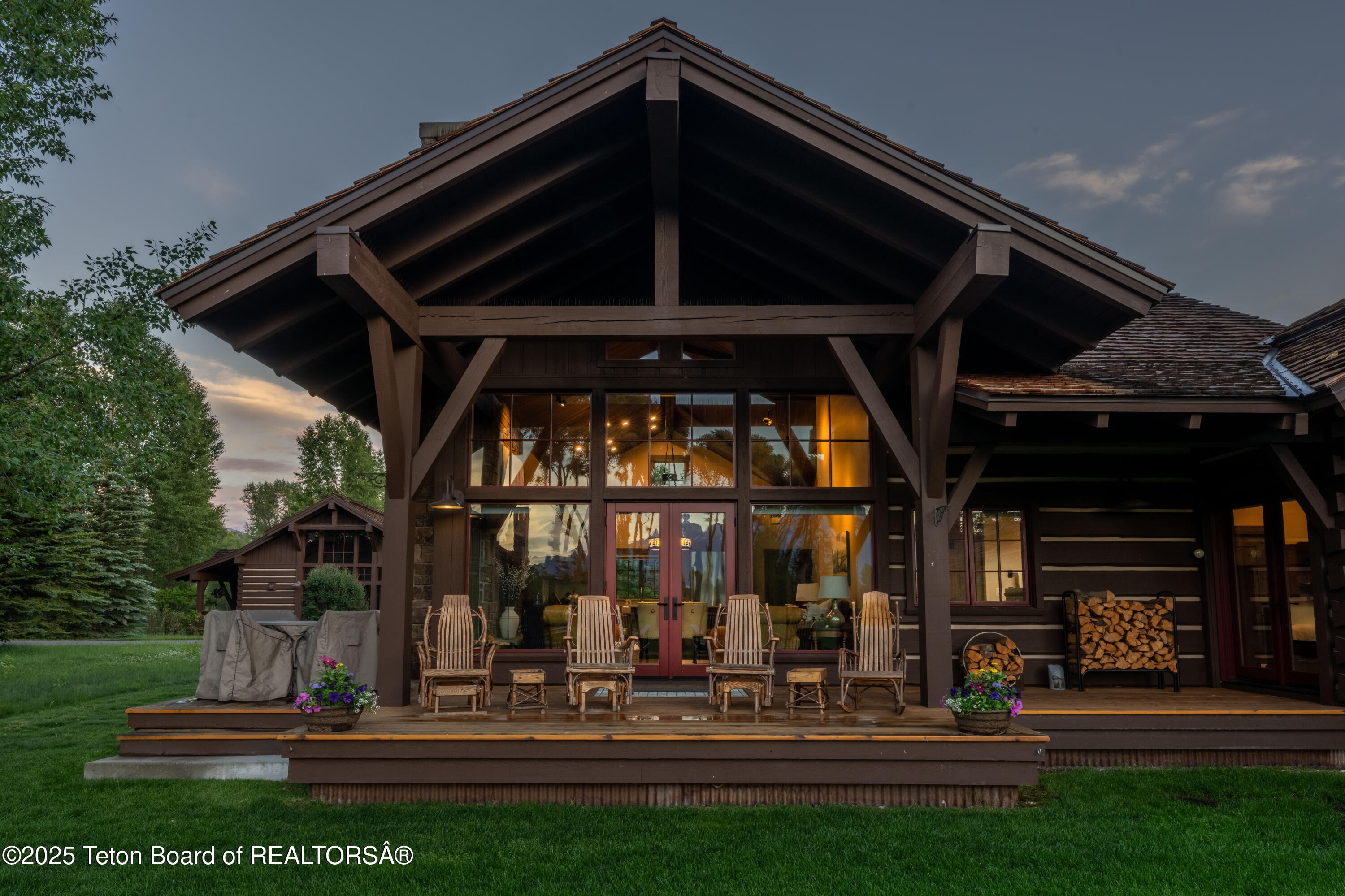 5862 N CONEFLOWER Drive, 17